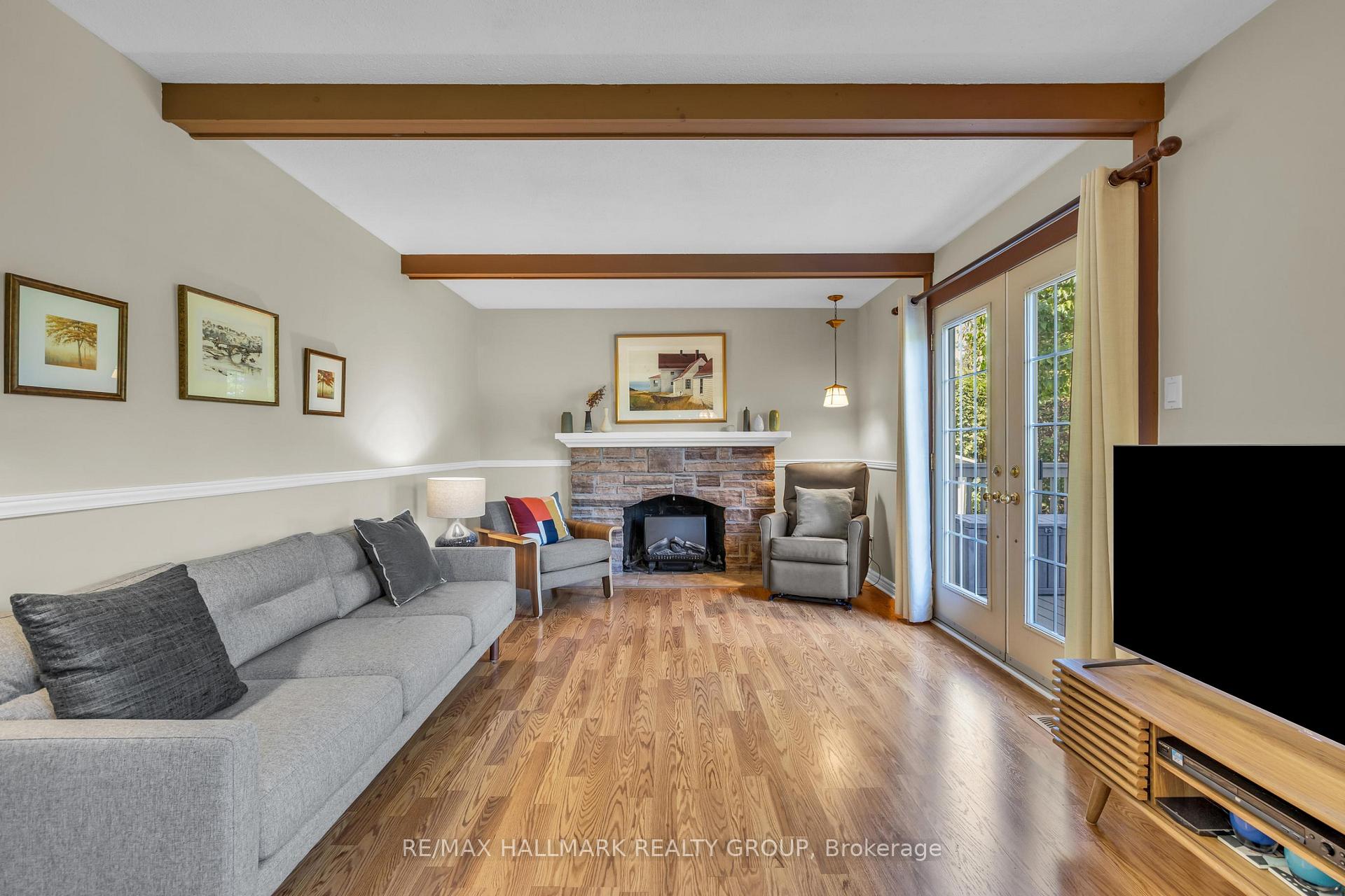 Photo 10 of 50 Horner Drive, Ottawa, Lakeview Park — HOMEH