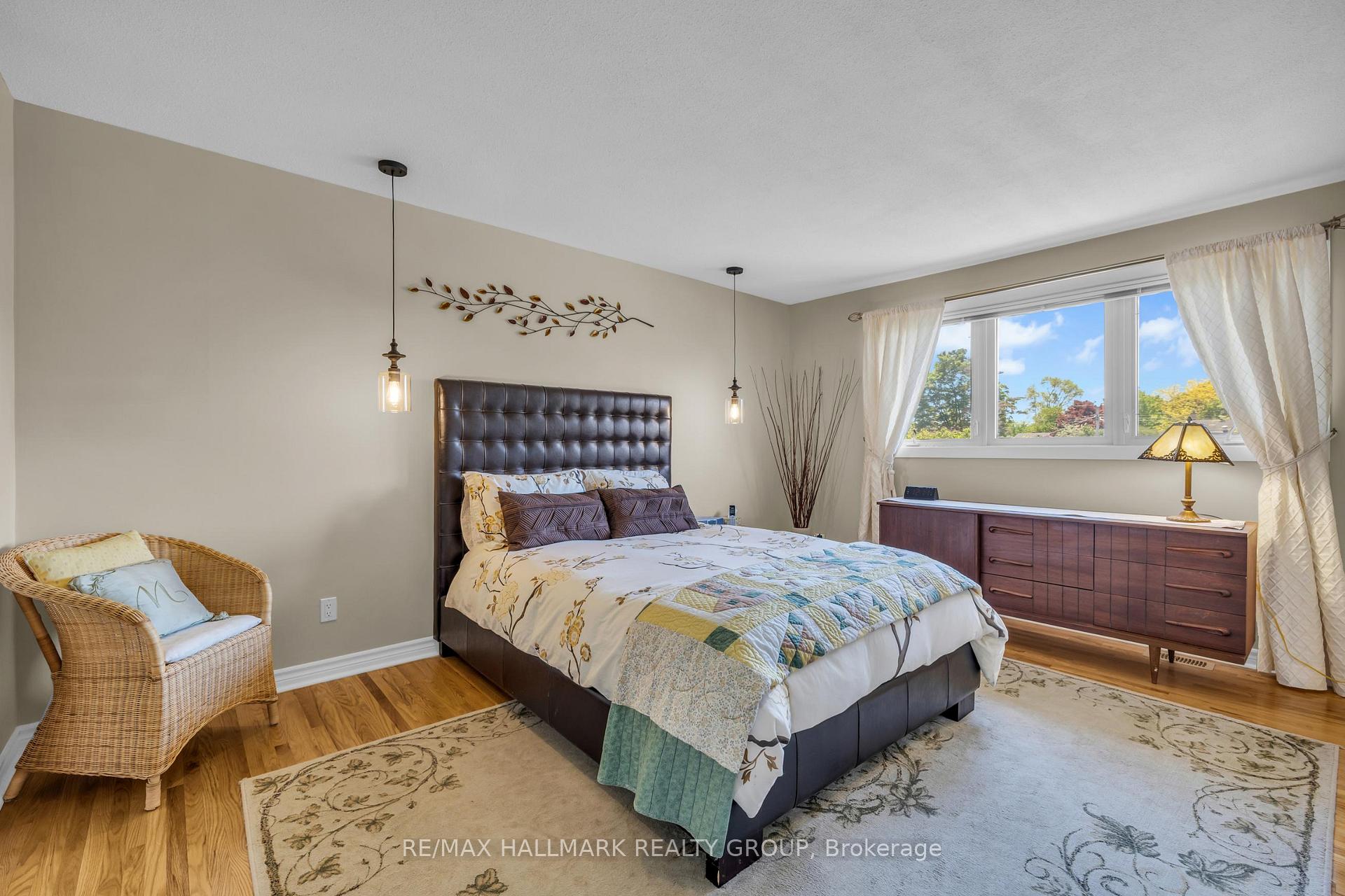 Photo 12 of 50 Horner Drive, Ottawa, Lakeview Park — HOMEH