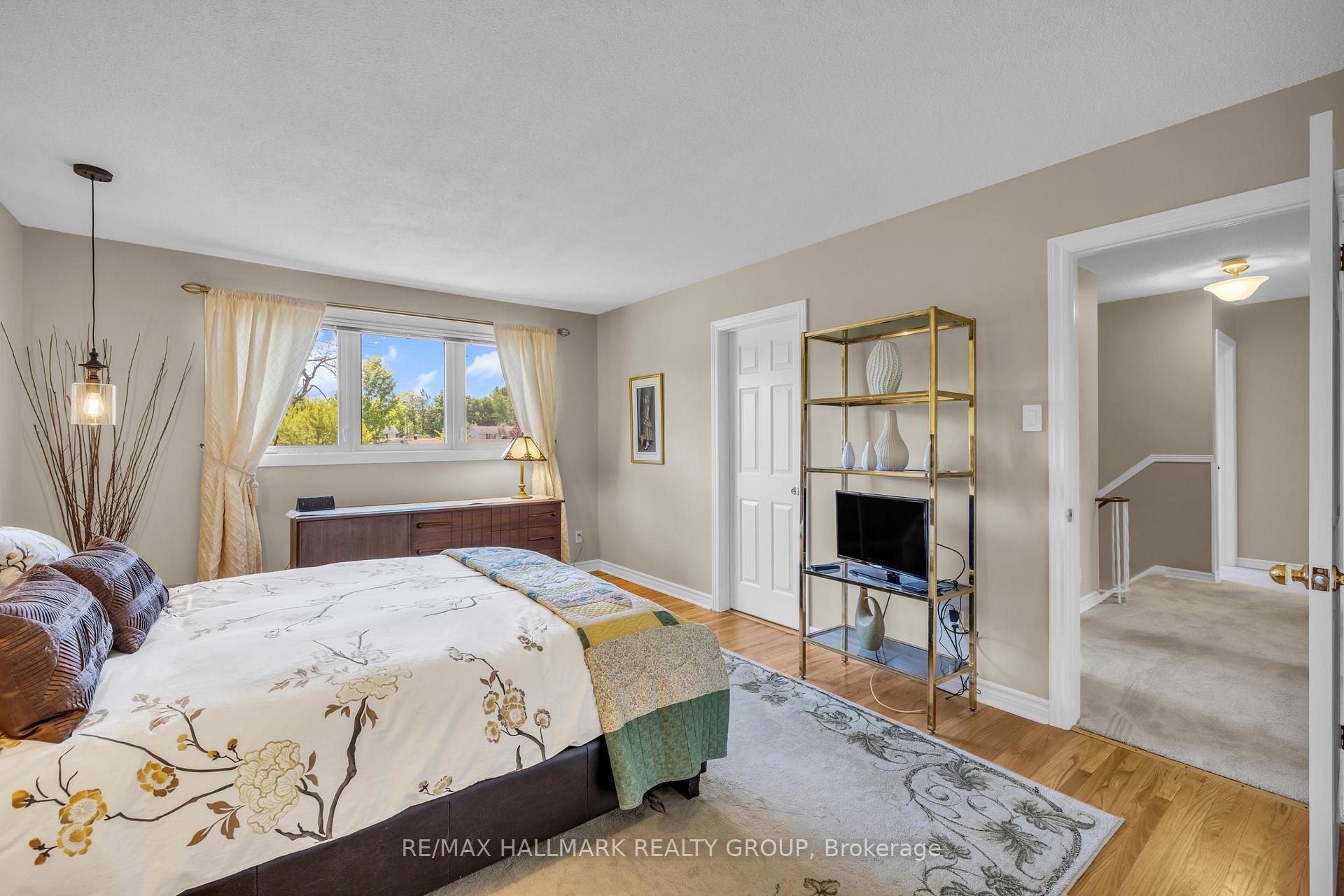Photo 18 of 50 Horner Drive, Ottawa, Lakeview Park — HOMEH