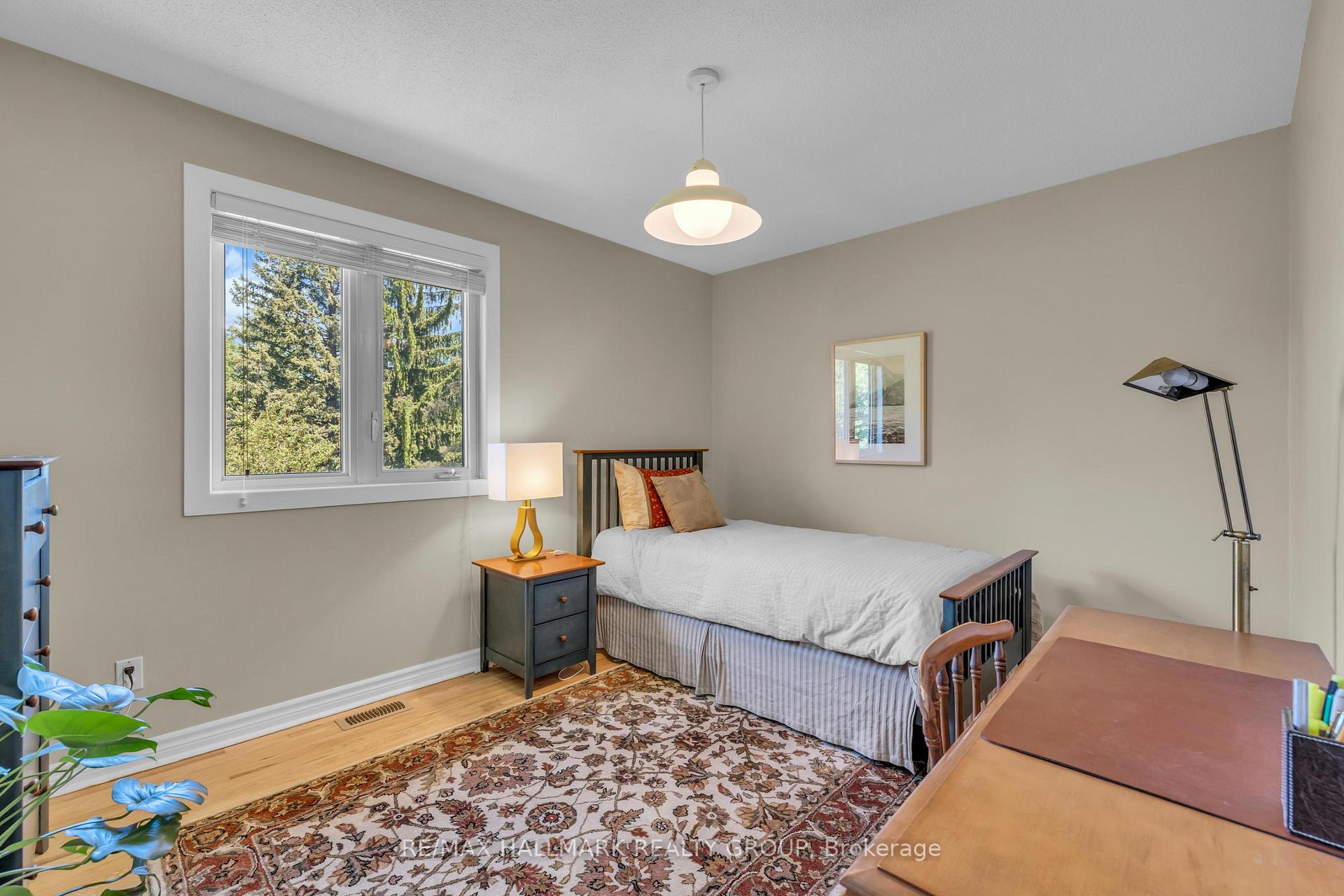 Photo 16 of 50 Horner Drive, Ottawa, Lakeview Park — HOMEH