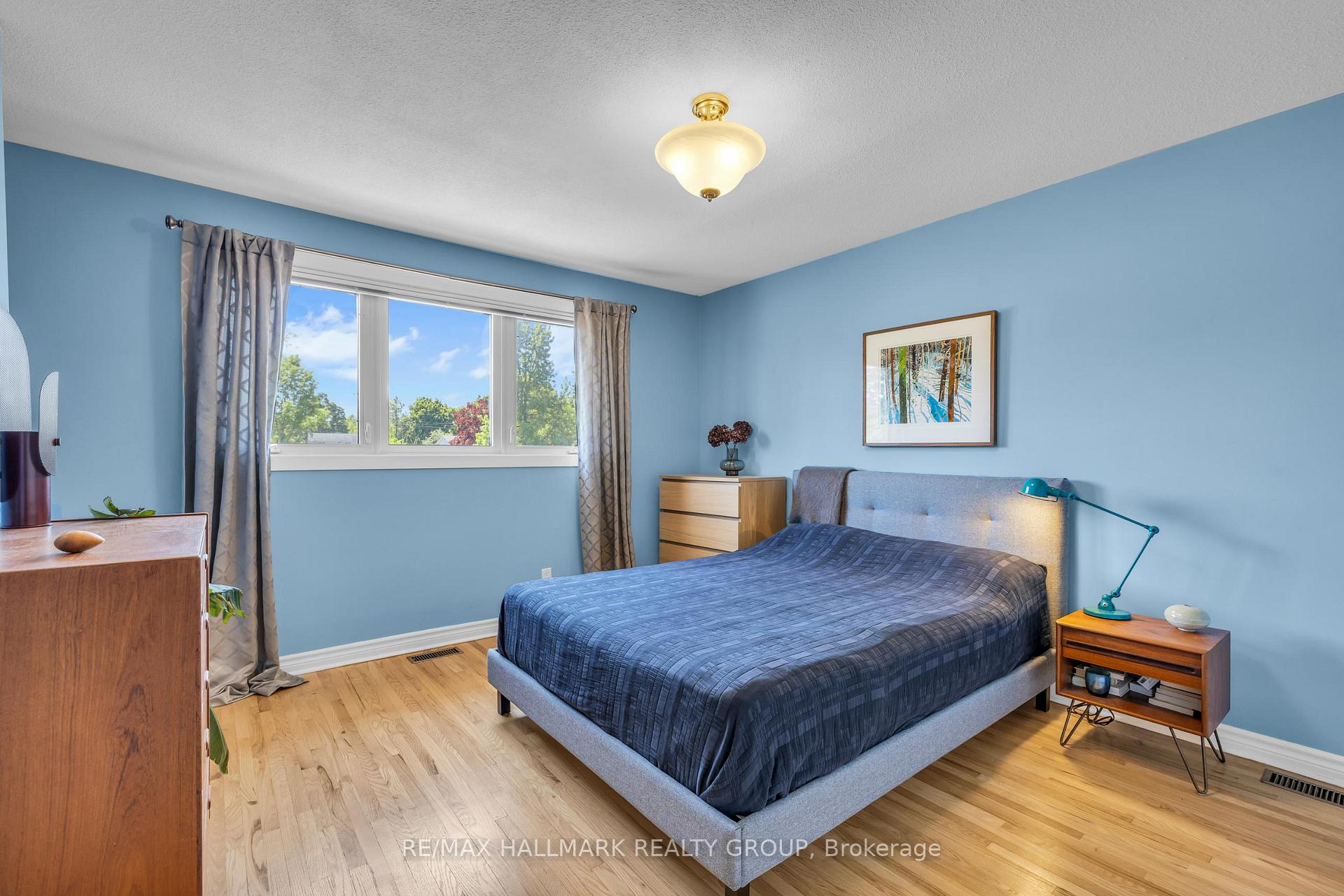 Photo 21 of 50 Horner Drive, Ottawa, Lakeview Park — HOMEH