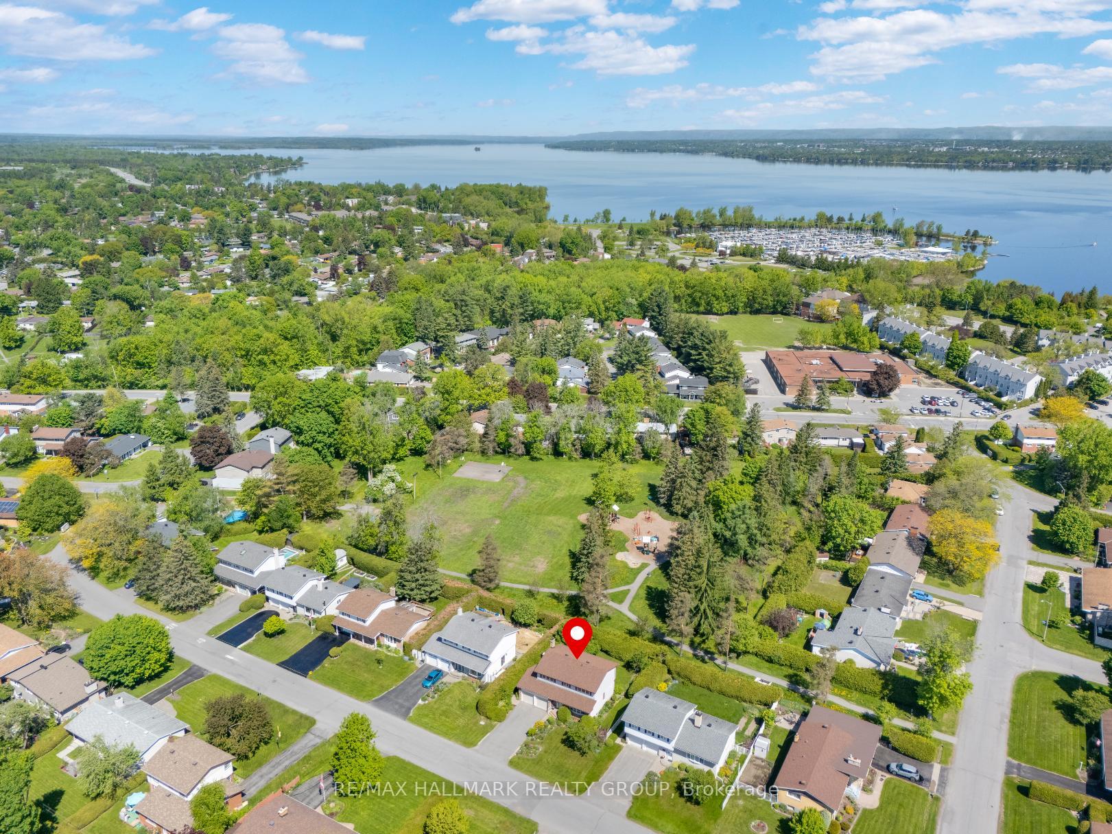 Photo 32 of 50 Horner Drive, Ottawa, Lakeview Park — HOMEH
