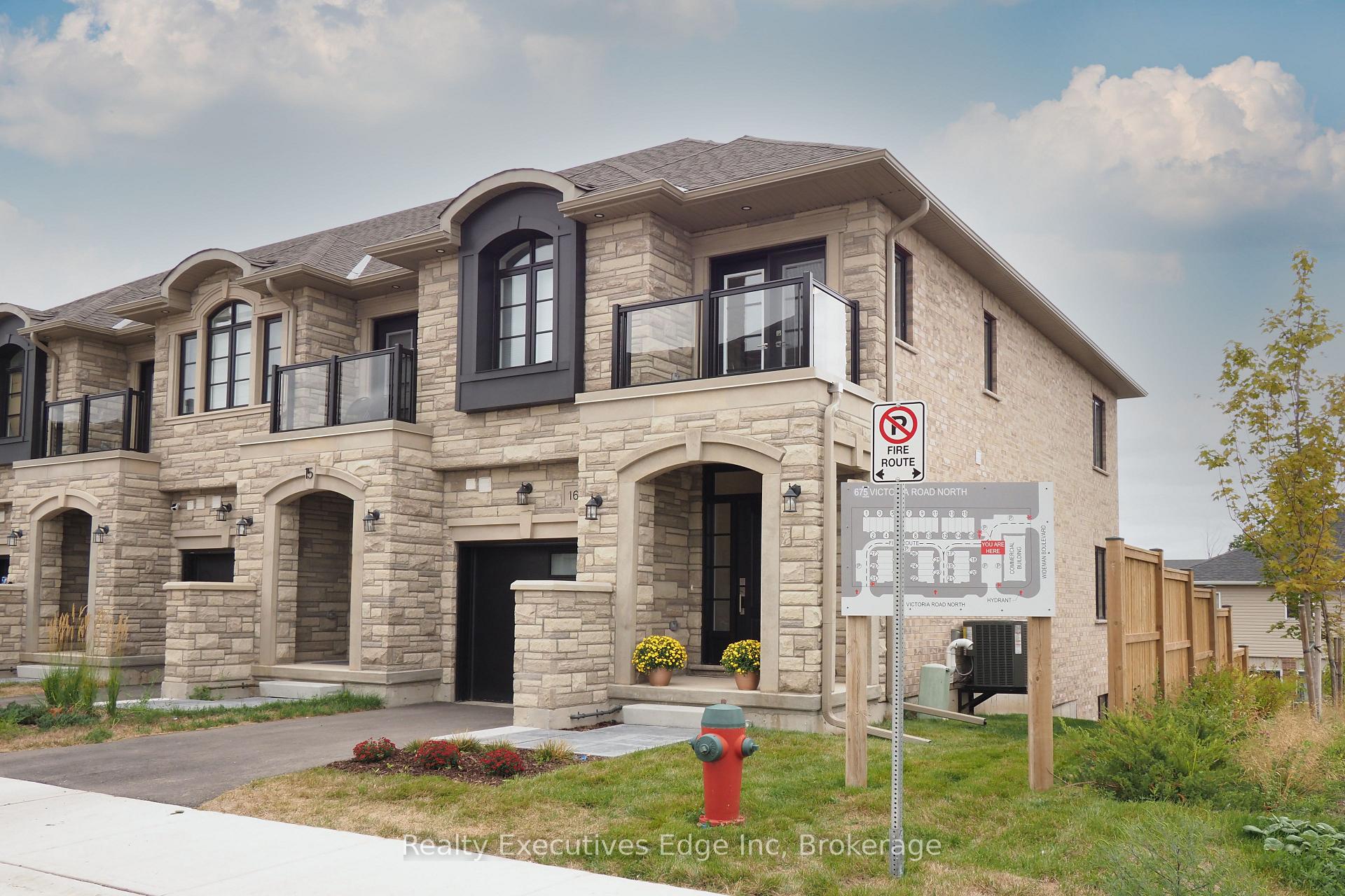 Front of Unit 16, 675 Victoria Road N