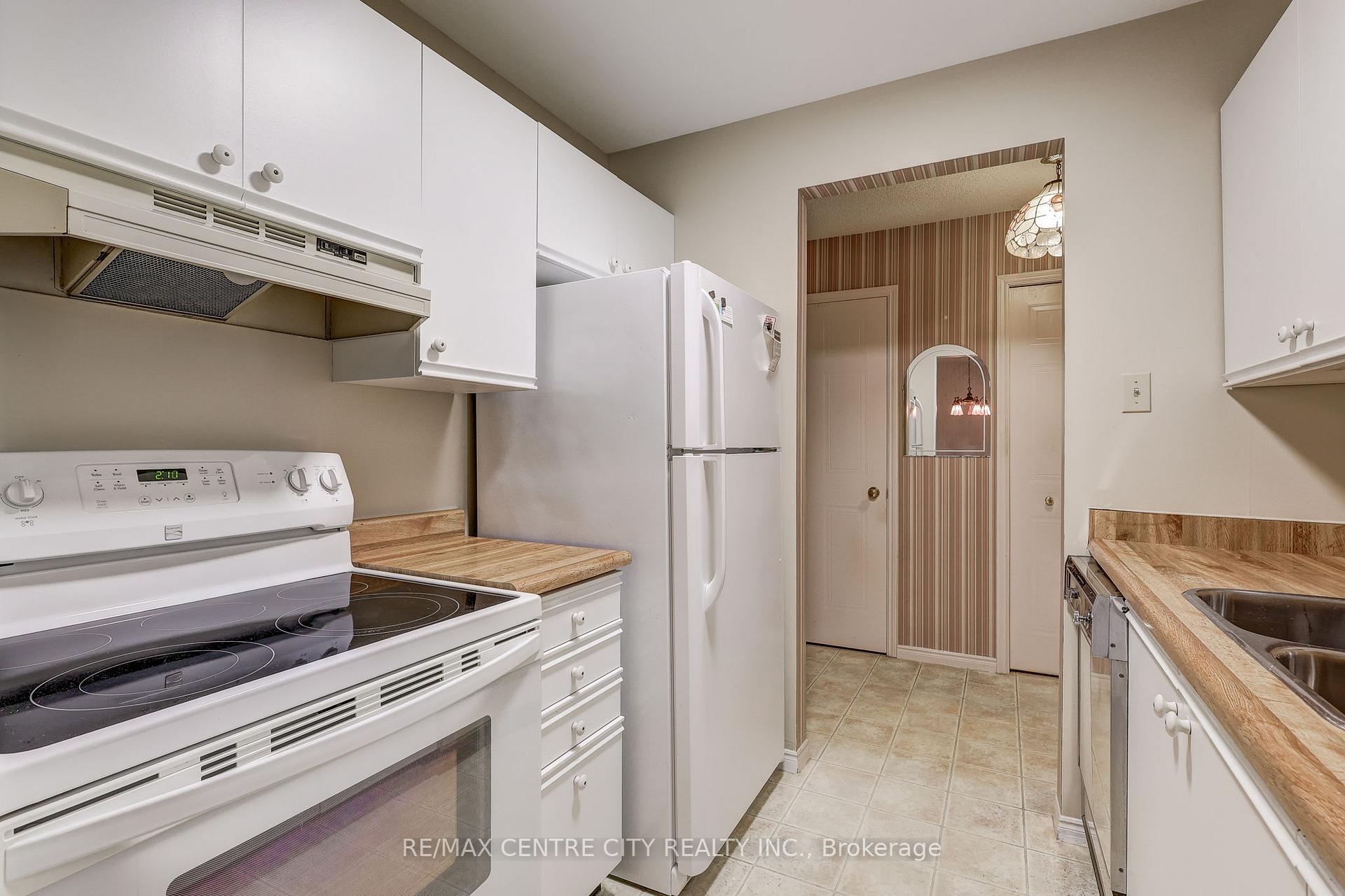 Photo 16 of Unit 118, 440 Wellington Street, St. Thomas — HOMEH