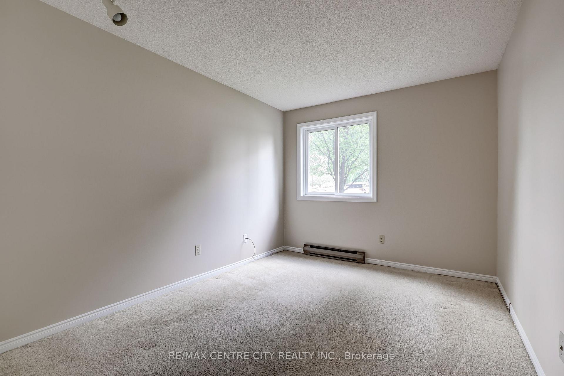 Photo 37 of Unit 118, 440 Wellington Street, St. Thomas — HOMEH