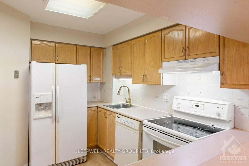 Photo 8 of 422 Briston, Ottawa, Hunt Club Park — HOMEH