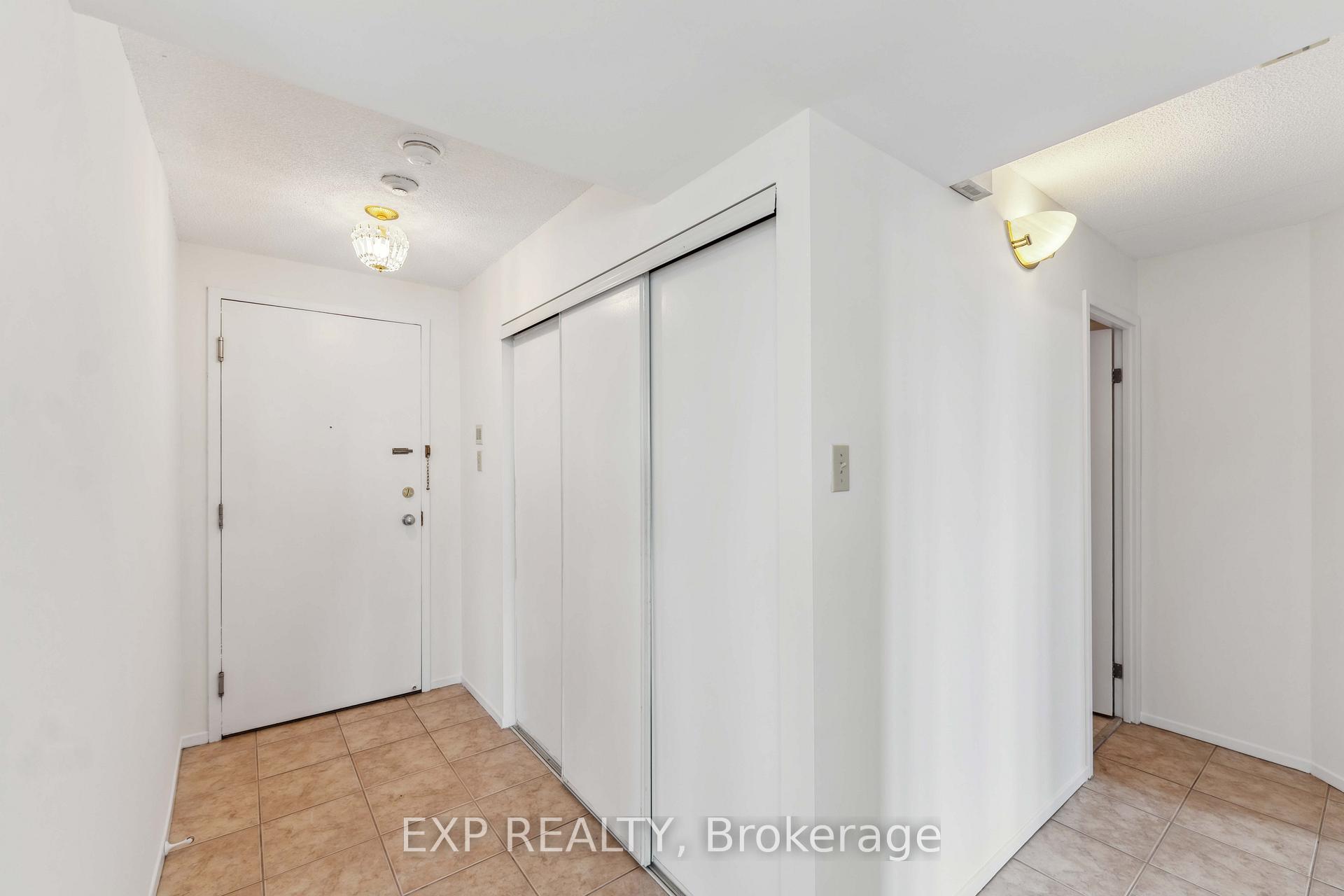 Photo 4 of Unit 1025, 1025 Grenon Avenue, Ottawa, Fairfield Heights — HOMEH