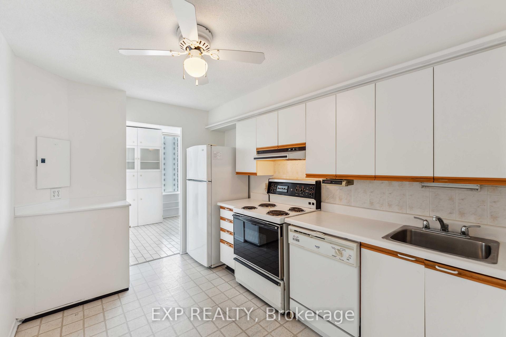 Photo 11 of Unit 1025, 1025 Grenon Avenue, Ottawa, Fairfield Heights — HOMEH