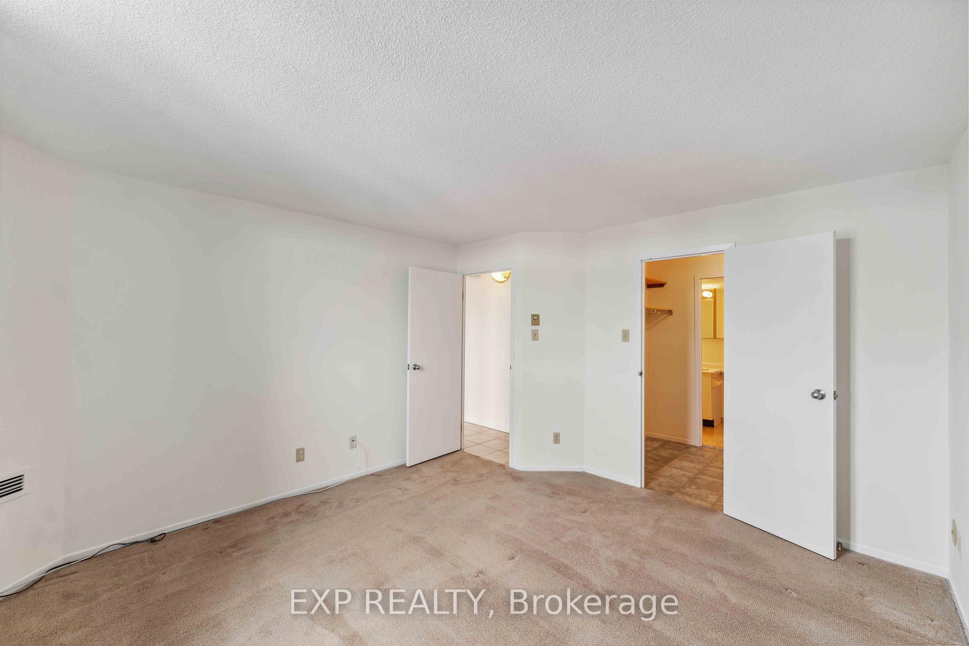 Photo 13 of Unit 1025, 1025 Grenon Avenue, Ottawa, Fairfield Heights — HOMEH