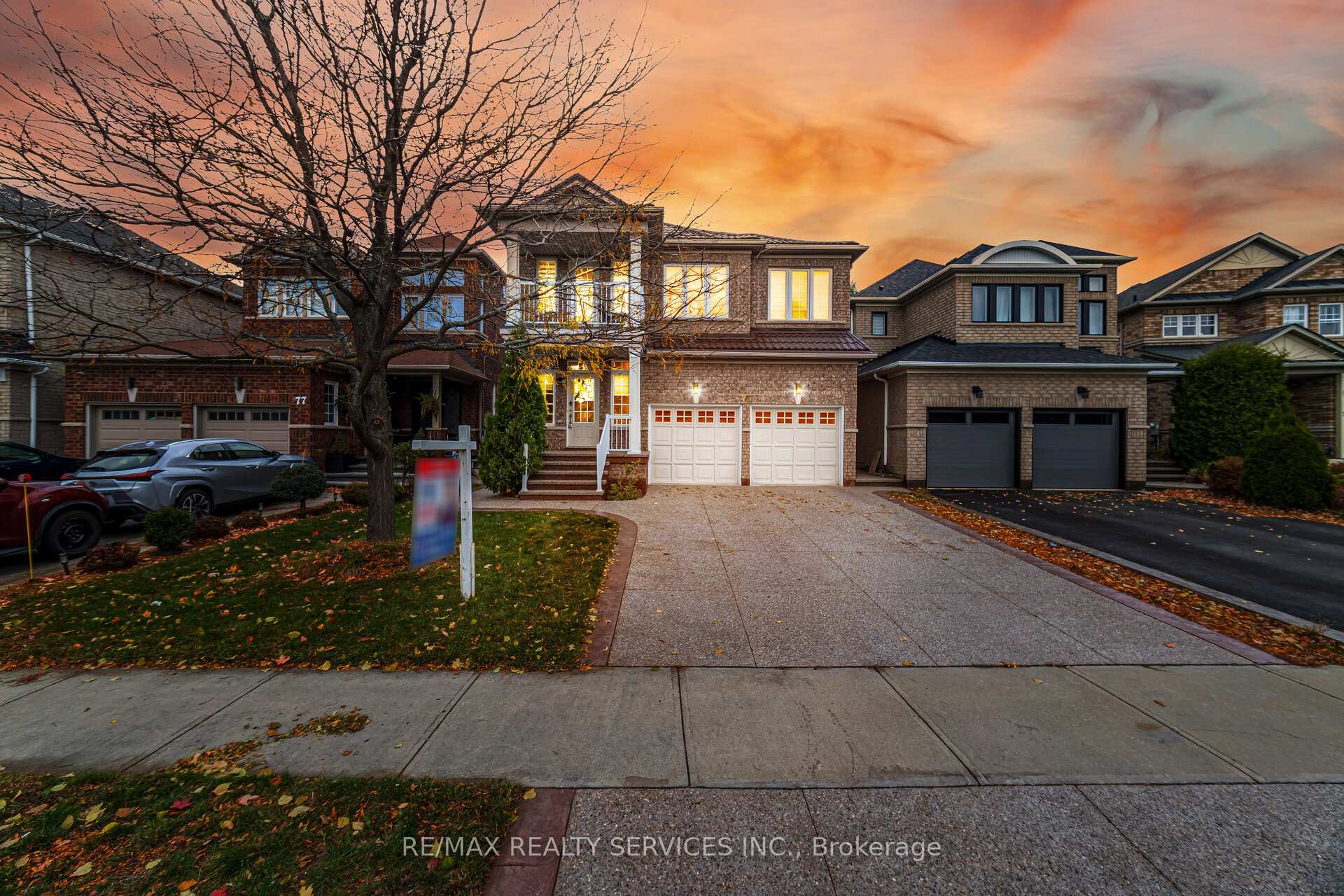 Photo 2 of 75 Harbourtown Crescent, Brampton, Madoc — HOMEH