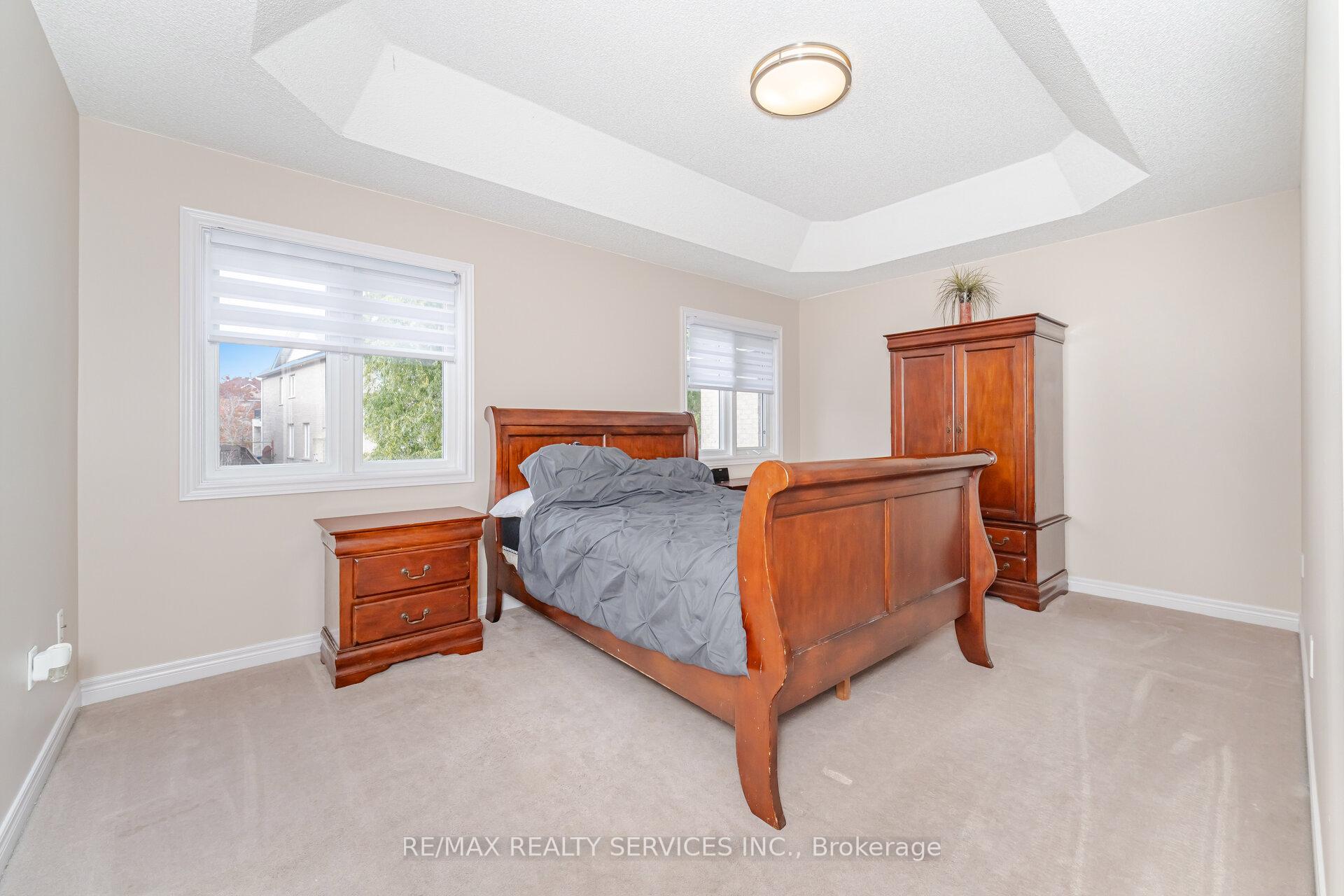 Photo 24 of 75 Harbourtown Crescent, Brampton, Madoc — HOMEH