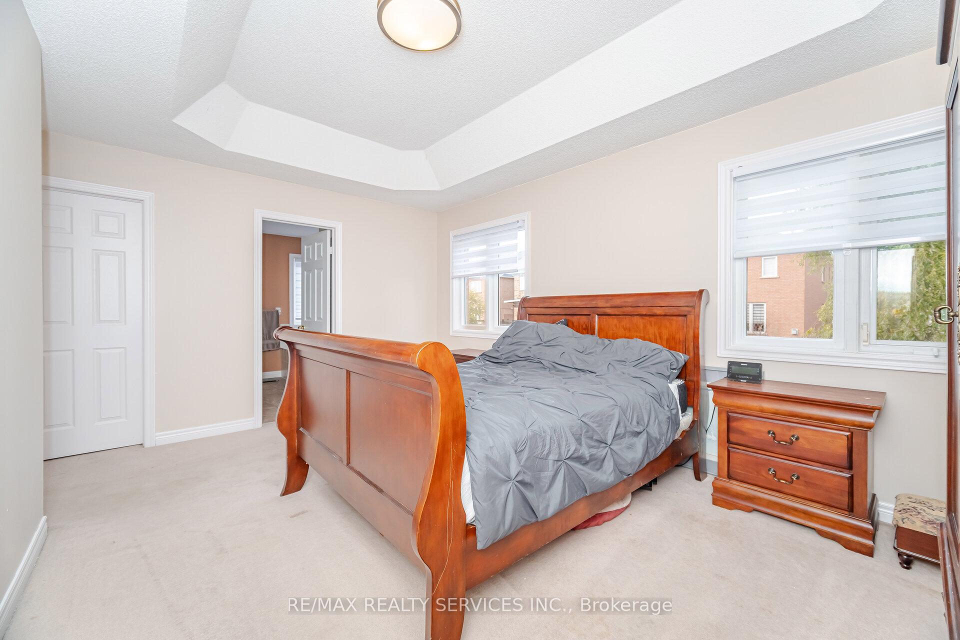 Photo 27 of 75 Harbourtown Crescent, Brampton, Madoc — HOMEH