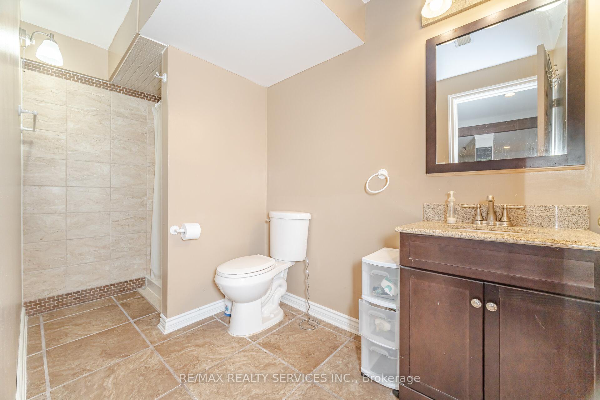 Photo 38 of 75 Harbourtown Crescent, Brampton, Madoc — HOMEH