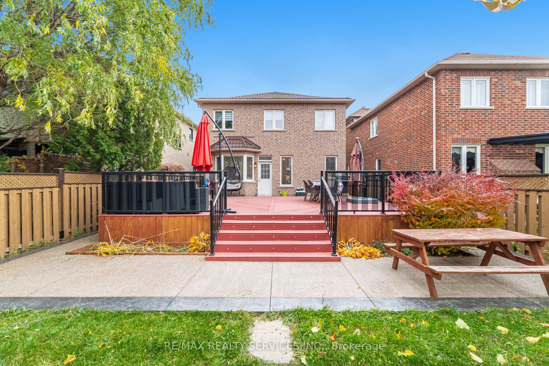 Photo 41 of 75 Harbourtown Crescent, Brampton, Madoc — HOMEH