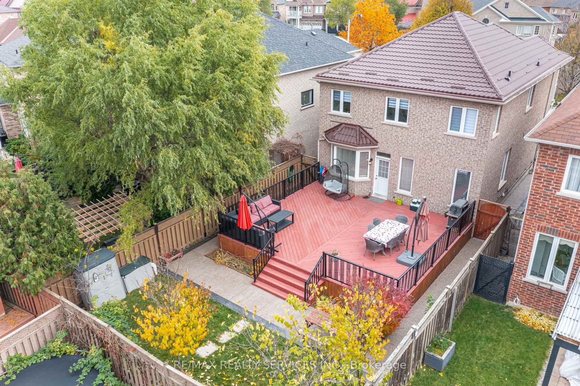 Photo 45 of 75 Harbourtown Crescent, Brampton, Madoc — HOMEH
