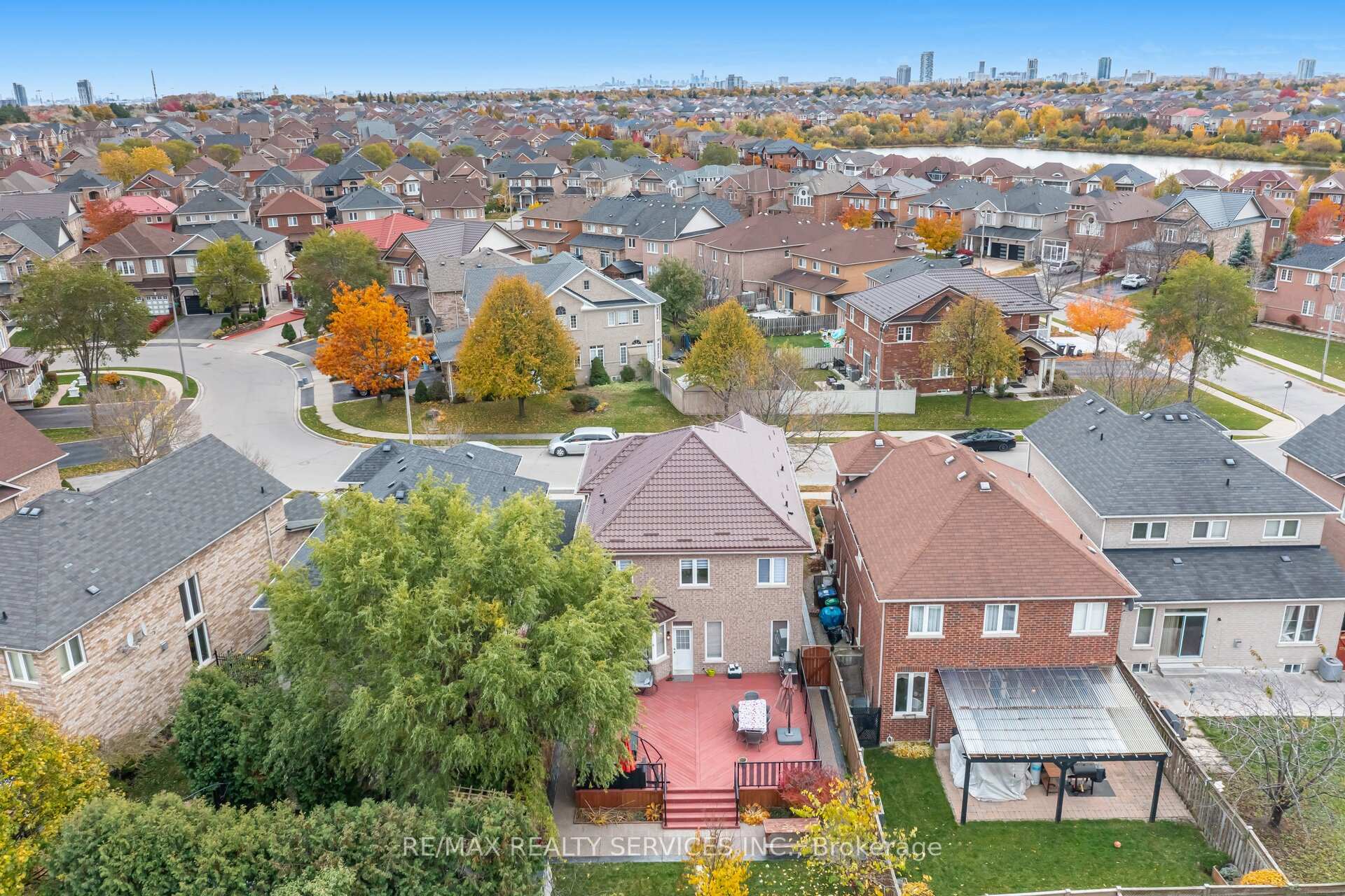 Photo 49 of 75 Harbourtown Crescent, Brampton, Madoc — HOMEH