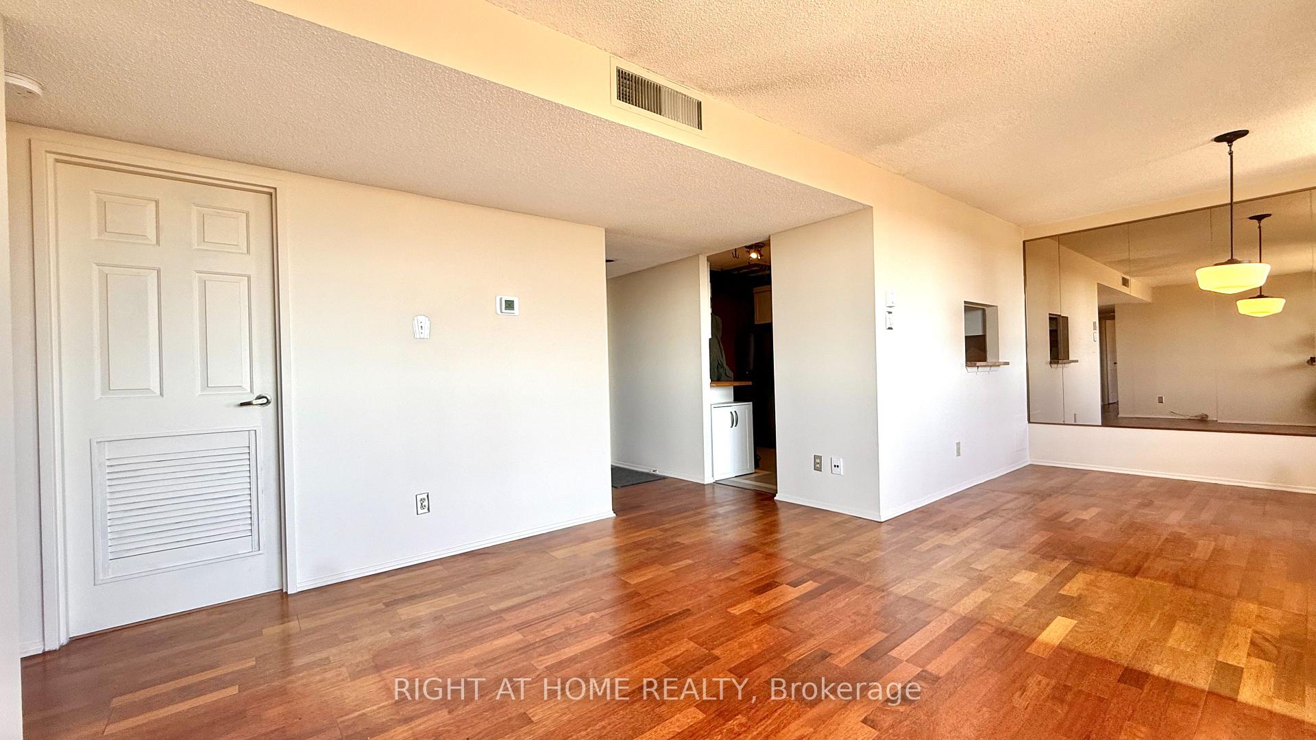 Photo 12 of Unit 2005, 470 Laurier Avenue W, Ottawa, Ottawa Centre — HOMEH