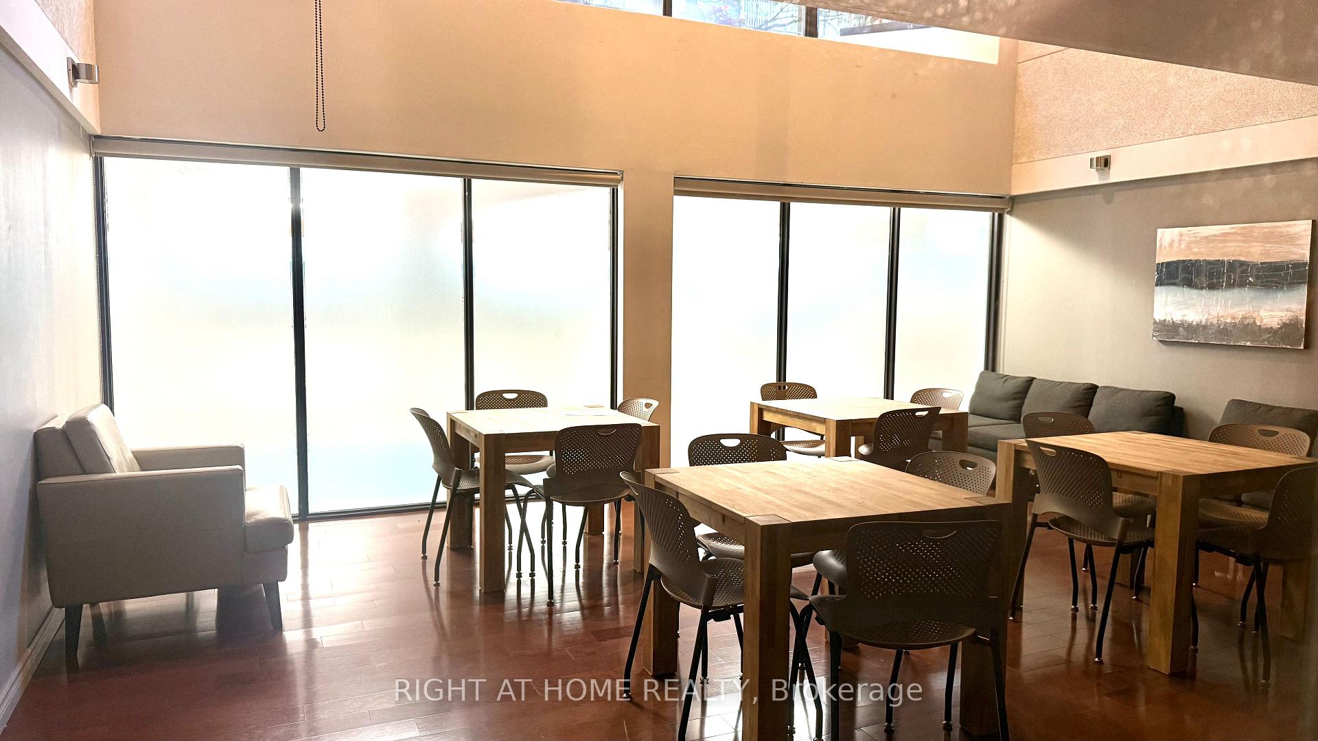 Photo 21 of Unit 2005, 470 Laurier Avenue W, Ottawa, Ottawa Centre — HOMEH