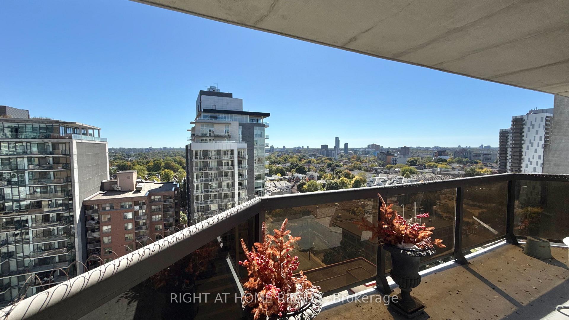 Photo 22 of Unit 2005, 470 Laurier Avenue W, Ottawa, Ottawa Centre — HOMEH