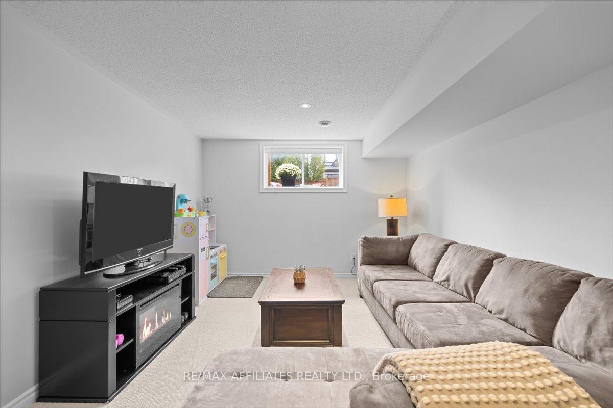 Photo 35 of 511 Earnscliffe Grove, Ottawa, Riverside South/Gloucester Glen — HOMEH