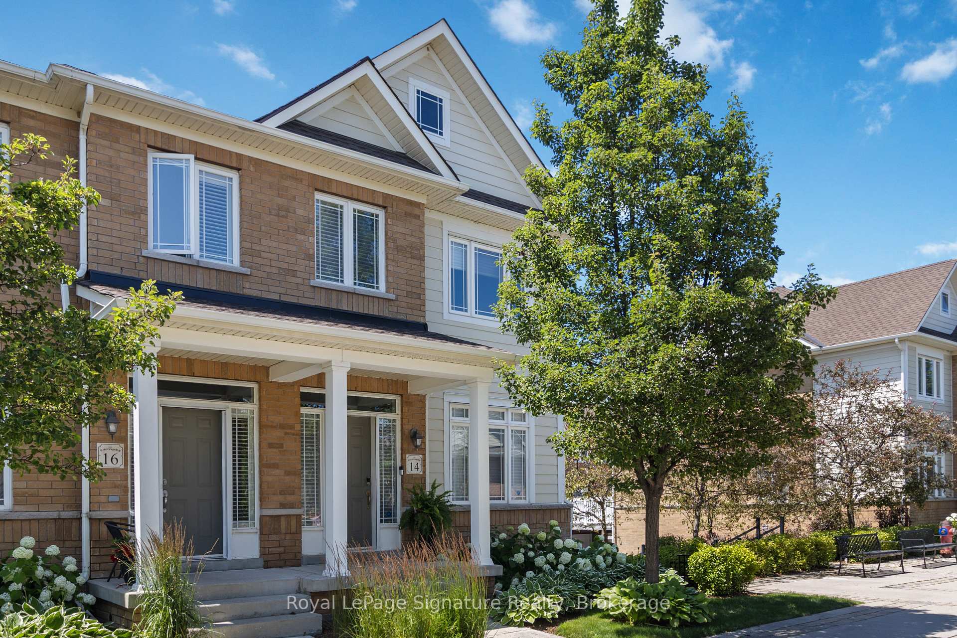 Photo 1 of 14 Montclair Mews, Collingwood — HOMEH