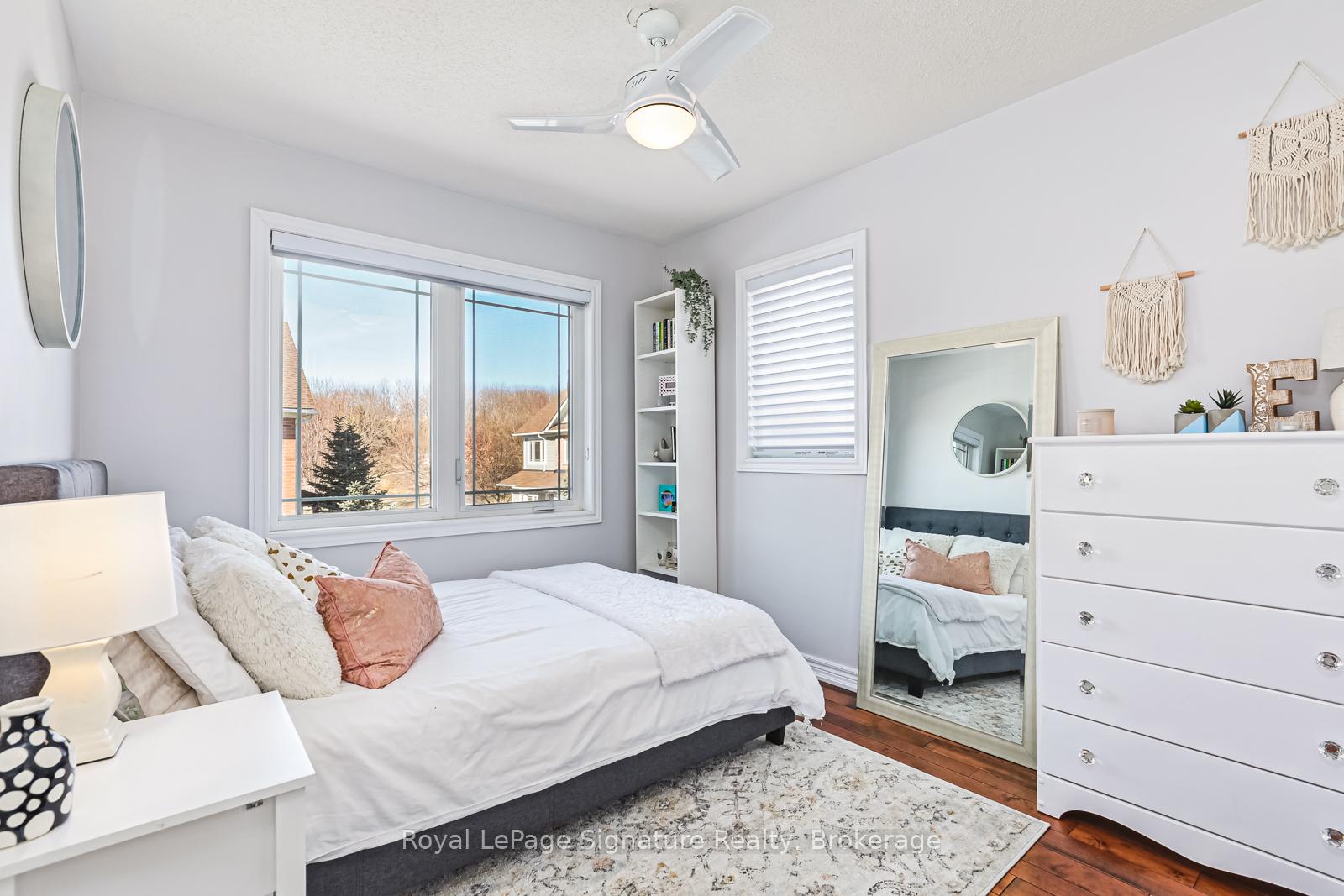 Photo 29 of 14 Montclair Mews, Collingwood — HOMEH