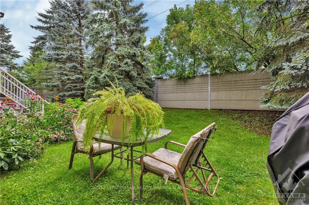 Photo 18 of Unit 14, 1701 Blohm Drive, Ottawa, Hunt Club Park — HOMEH