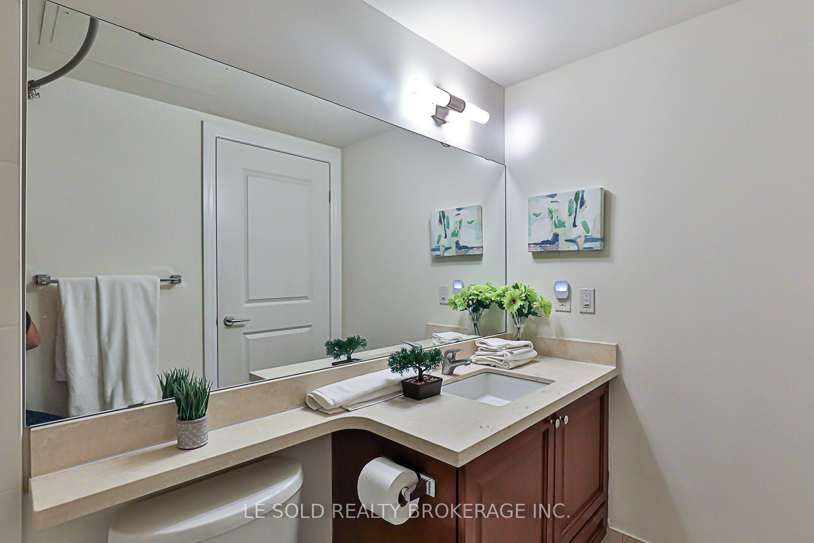 Photo 23 of Unit 402, 151 Upper Duke Crescent, Markham, Unionville — HOMEH