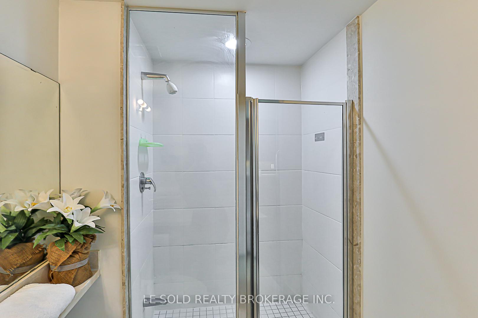 Photo 27 of Unit 402, 151 Upper Duke Crescent, Markham, Unionville — HOMEH
