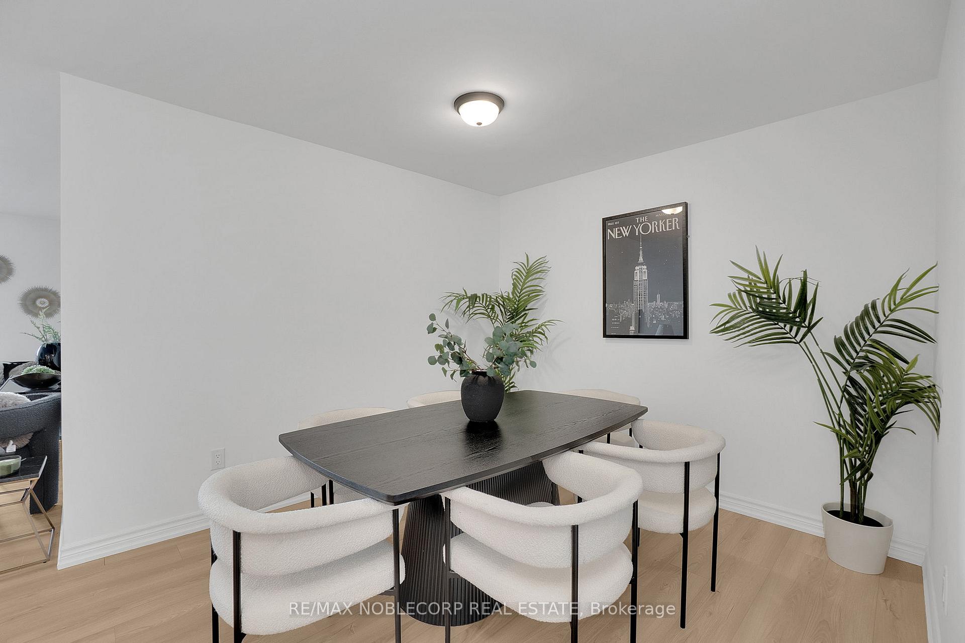 Photo 6 of Unit 901, 3131 Bridletowne Circle, Scarborough, L'Amoreaux — HOMEH