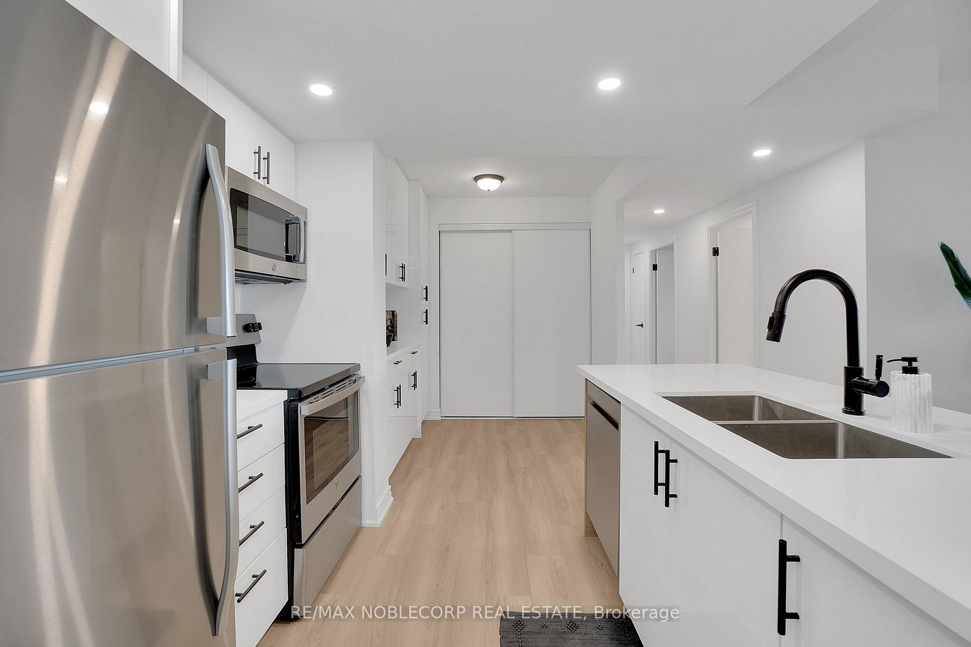Photo 14 of Unit 901, 3131 Bridletowne Circle, Scarborough, L'Amoreaux — HOMEH