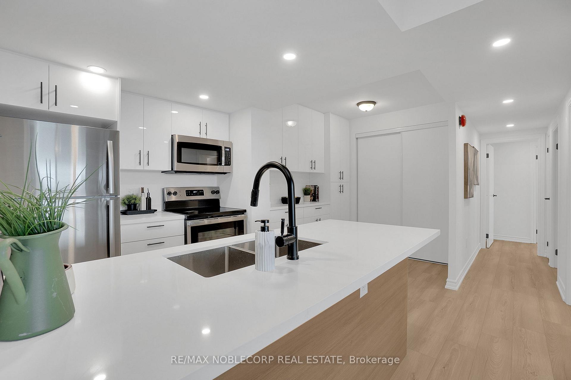 Photo 15 of Unit 901, 3131 Bridletowne Circle, Scarborough, L'Amoreaux — HOMEH