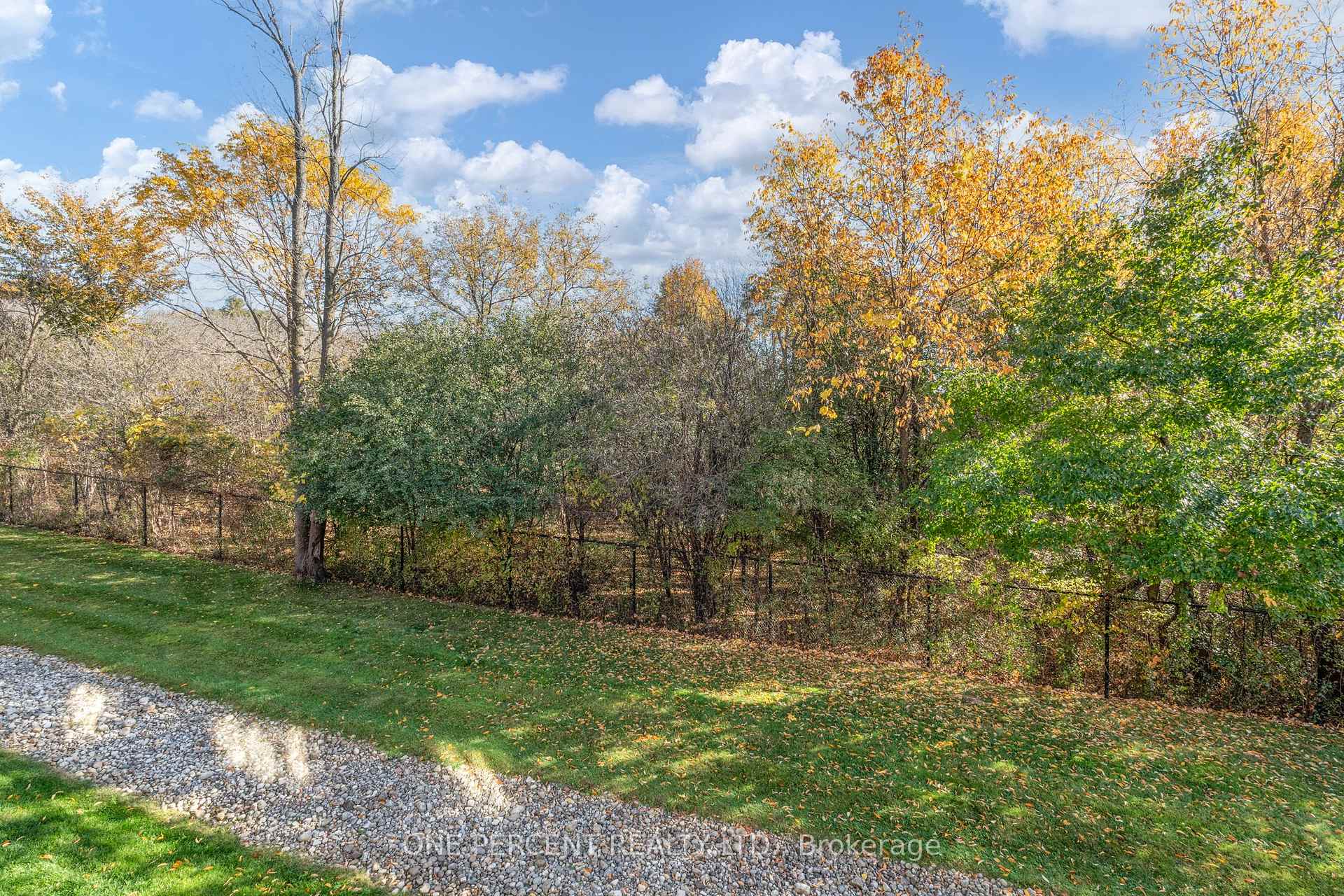 Photo 11 of 42 Oakhaven Place, Hamilton, Meadowlands — HOMEH