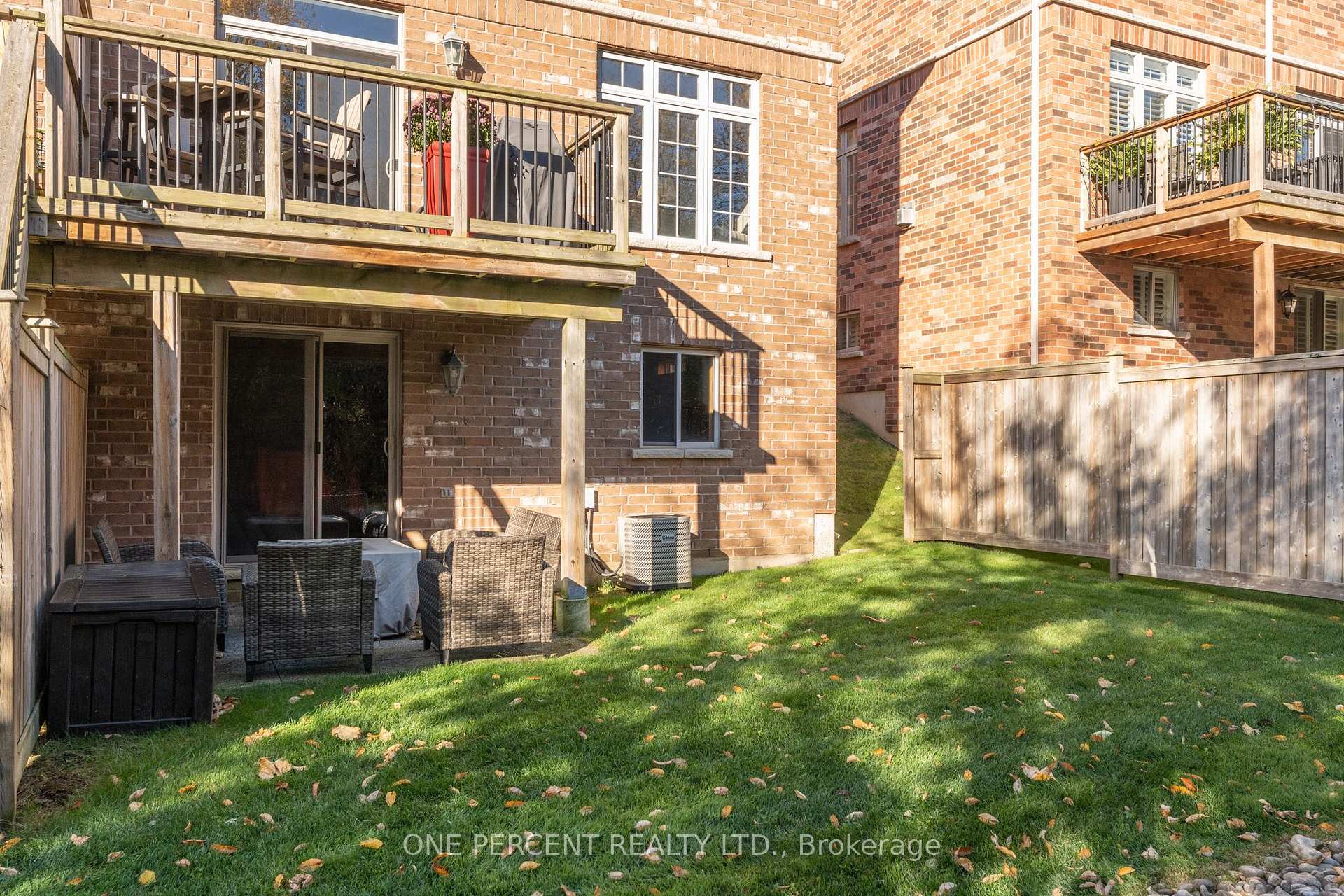Photo 27 of 42 Oakhaven Place, Hamilton, Meadowlands — HOMEH