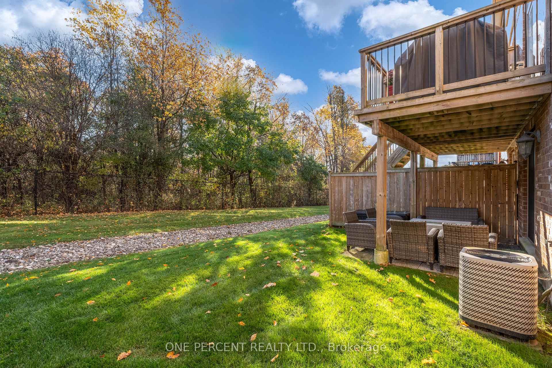 Photo 30 of 42 Oakhaven Place, Hamilton, Meadowlands — HOMEH