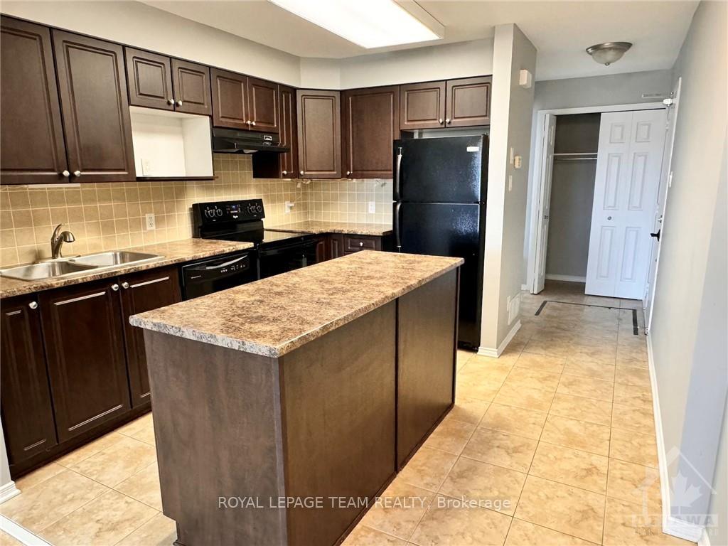Photo 5 of 127 Keltie, Ottawa, Barrhaven - Longfields — HOMEH