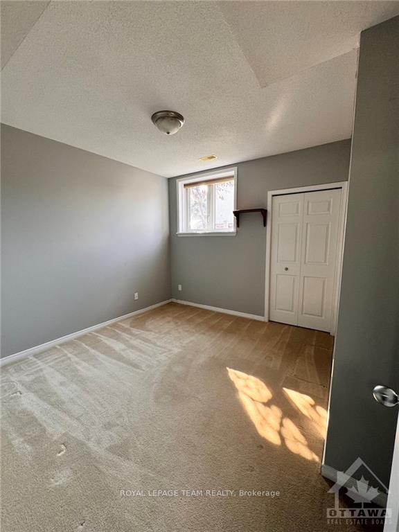 Photo 9 of 127 Keltie, Ottawa, Barrhaven - Longfields — HOMEH