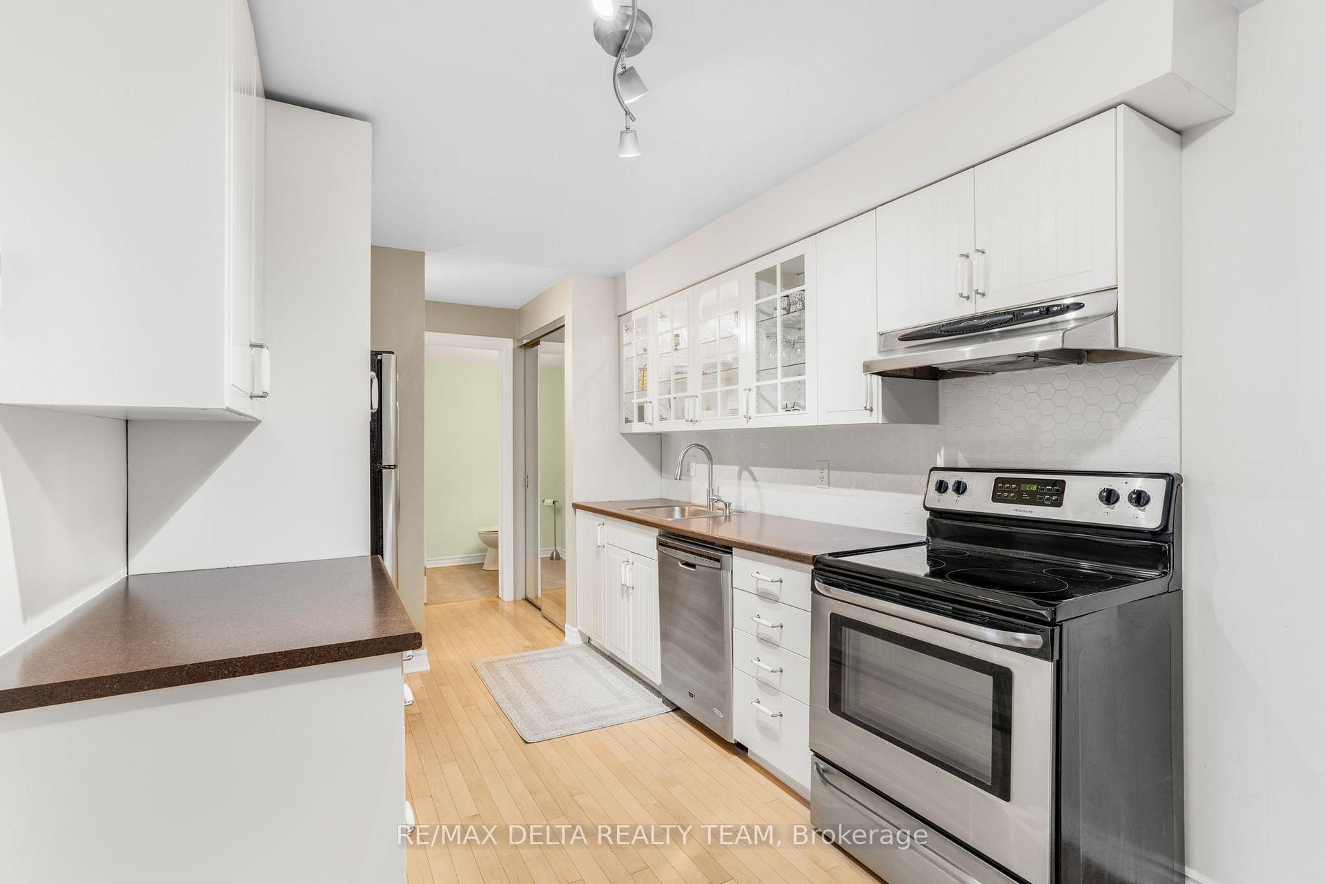 Photo 6 of Unit 11B, 766 St. Andre Drive, Ottawa, Hiawatha Park/Convent Glen — HOMEH
