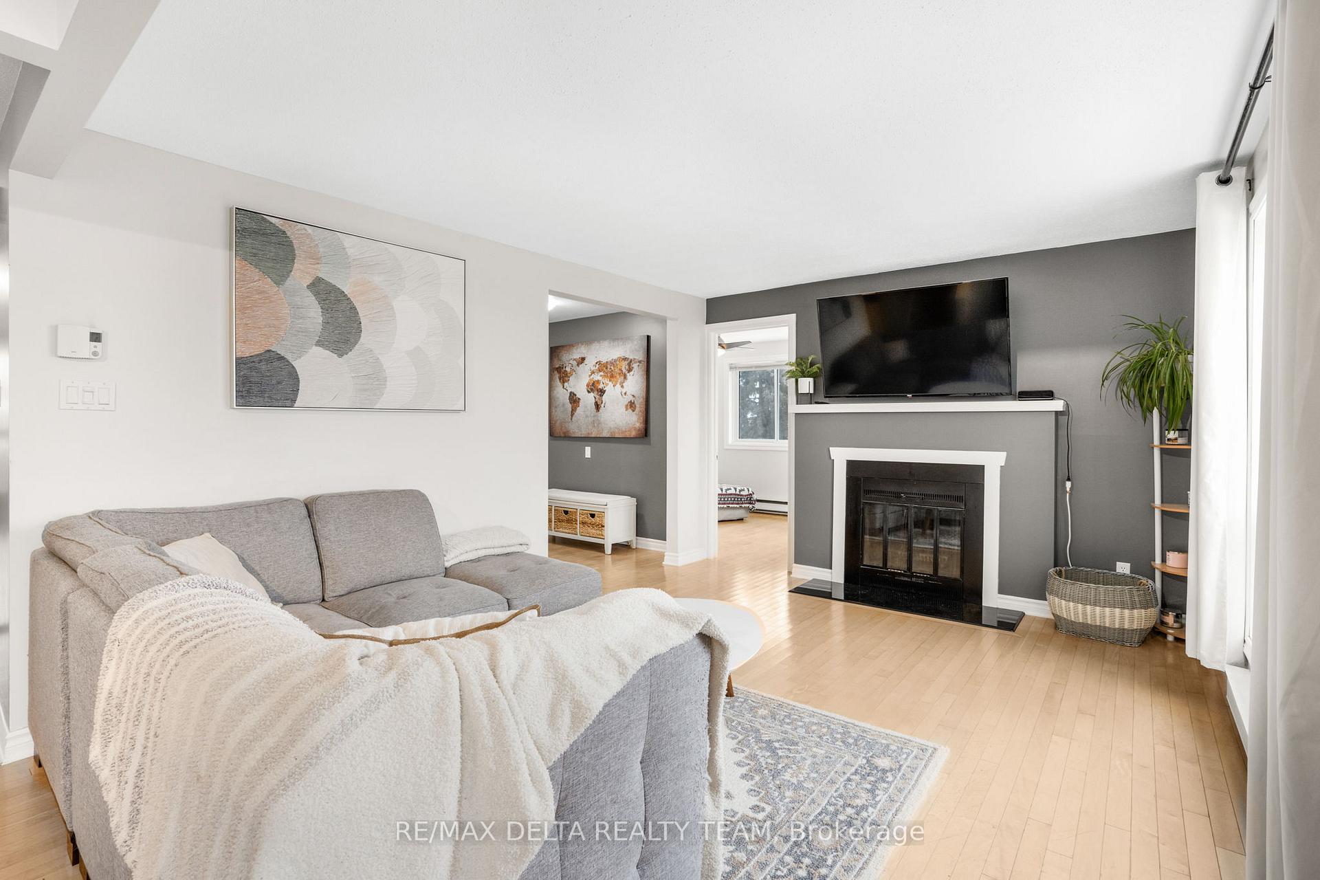 Photo 10 of Unit 11B, 766 St. Andre Drive, Ottawa, Hiawatha Park/Convent Glen — HOMEH