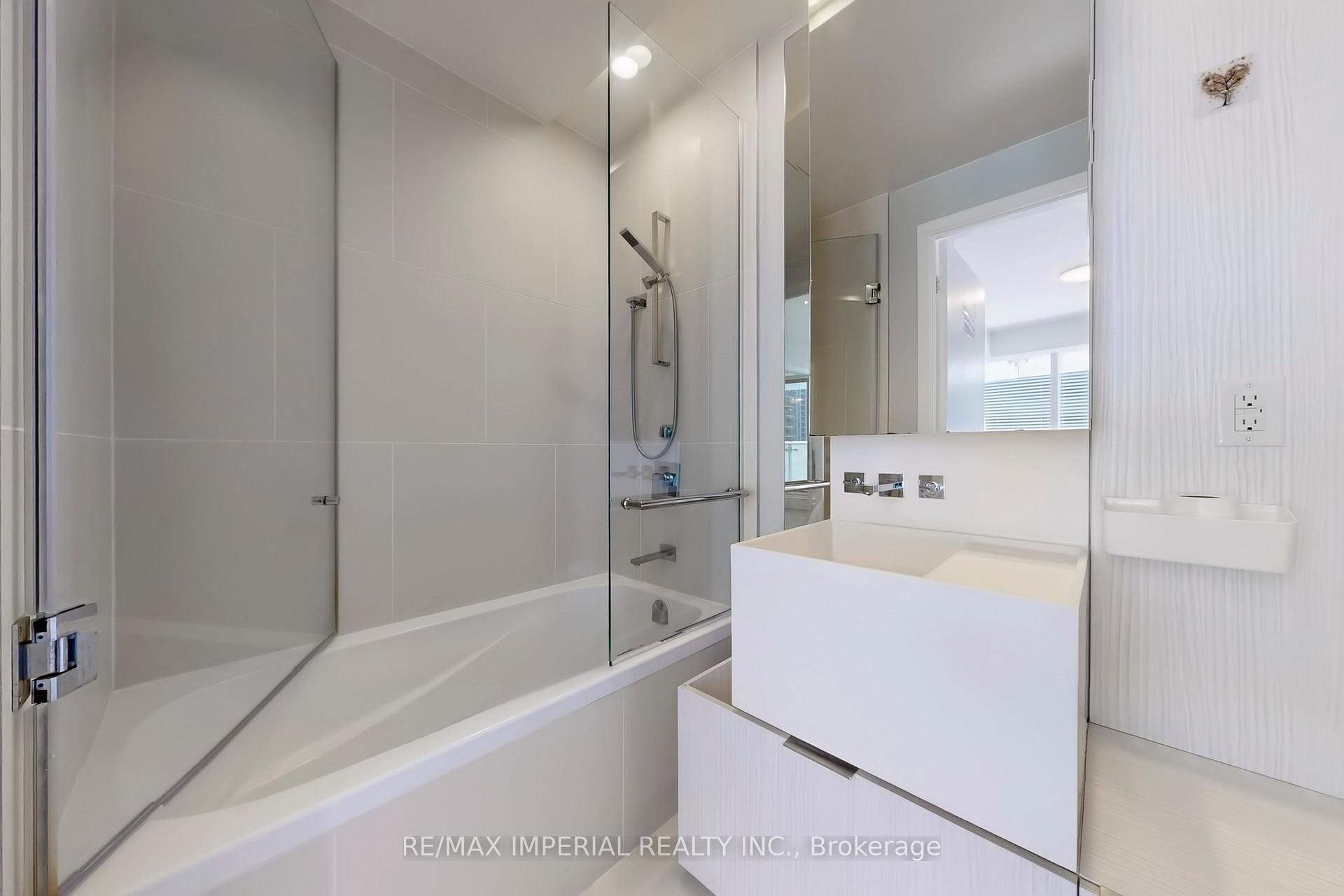 Photo 31 of Unit 414, 1 Bloor Street E, Toronto, Church-Yonge Corridor — HOMEH