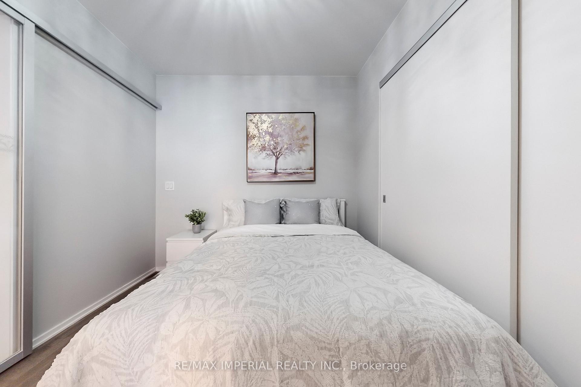 Photo 35 of Unit 414, 1 Bloor Street E, Toronto, Church-Yonge Corridor — HOMEH
