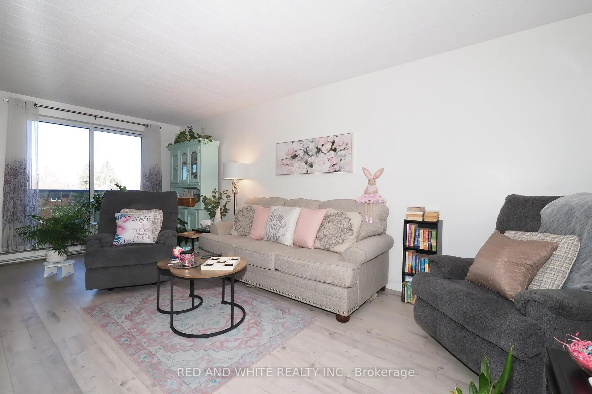 Photo 4 of Unit 403, 29 West Avenue W, Kitchener — HOMEH
