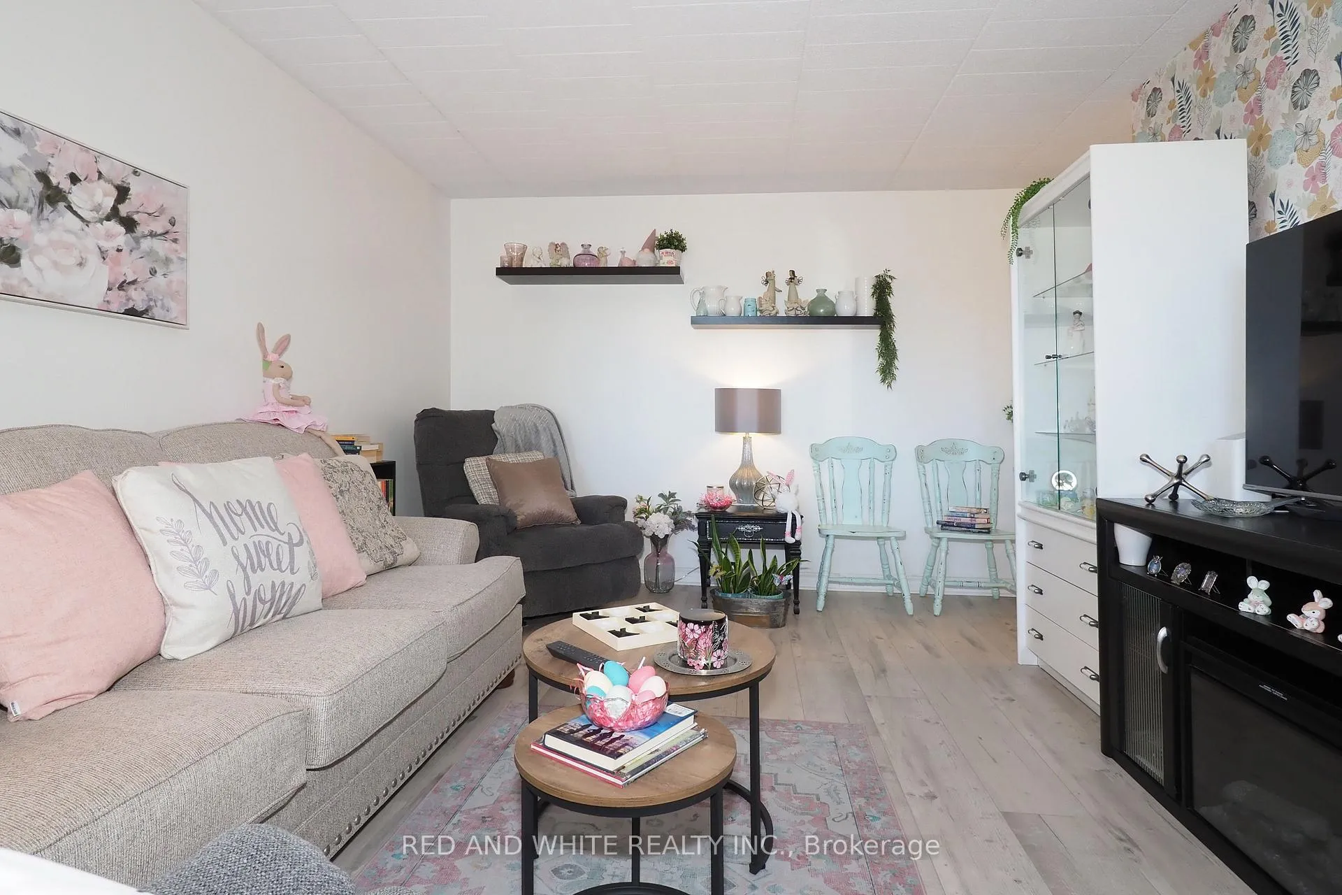 Photo 8 of Unit 403, 29 West Avenue W, Kitchener — HOMEH