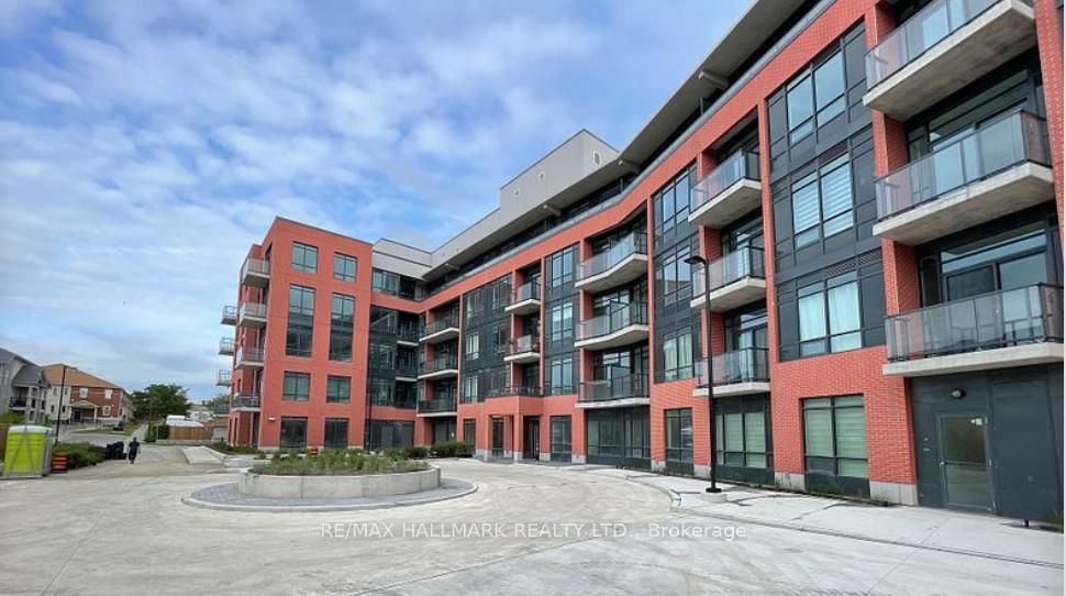 Front of Unit PH12, 1010 Dundas Street E
