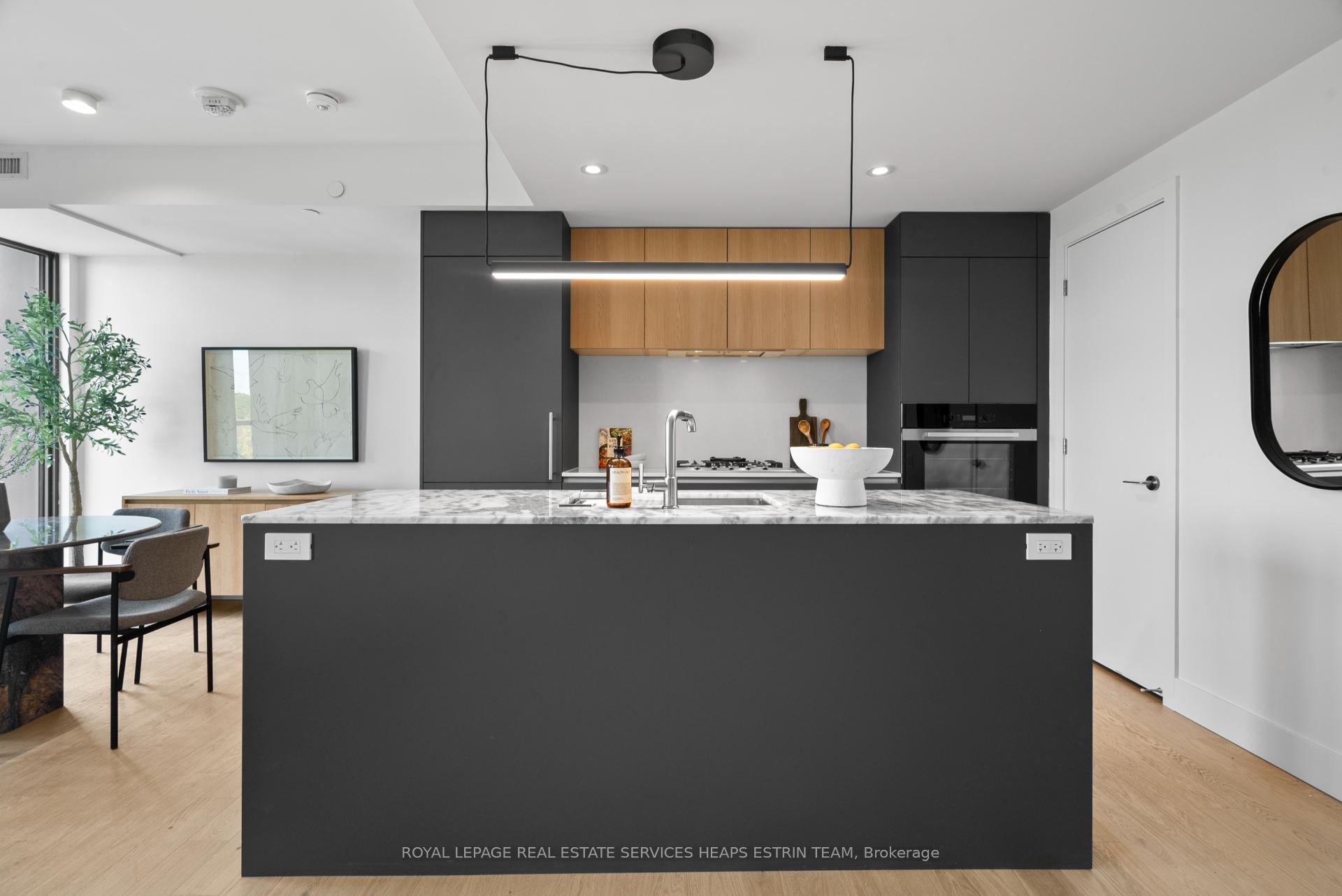 Photo 5 of Unit 604, 1414 Bayview Avenue, Toronto, Mount Pleasant East — HOMEH