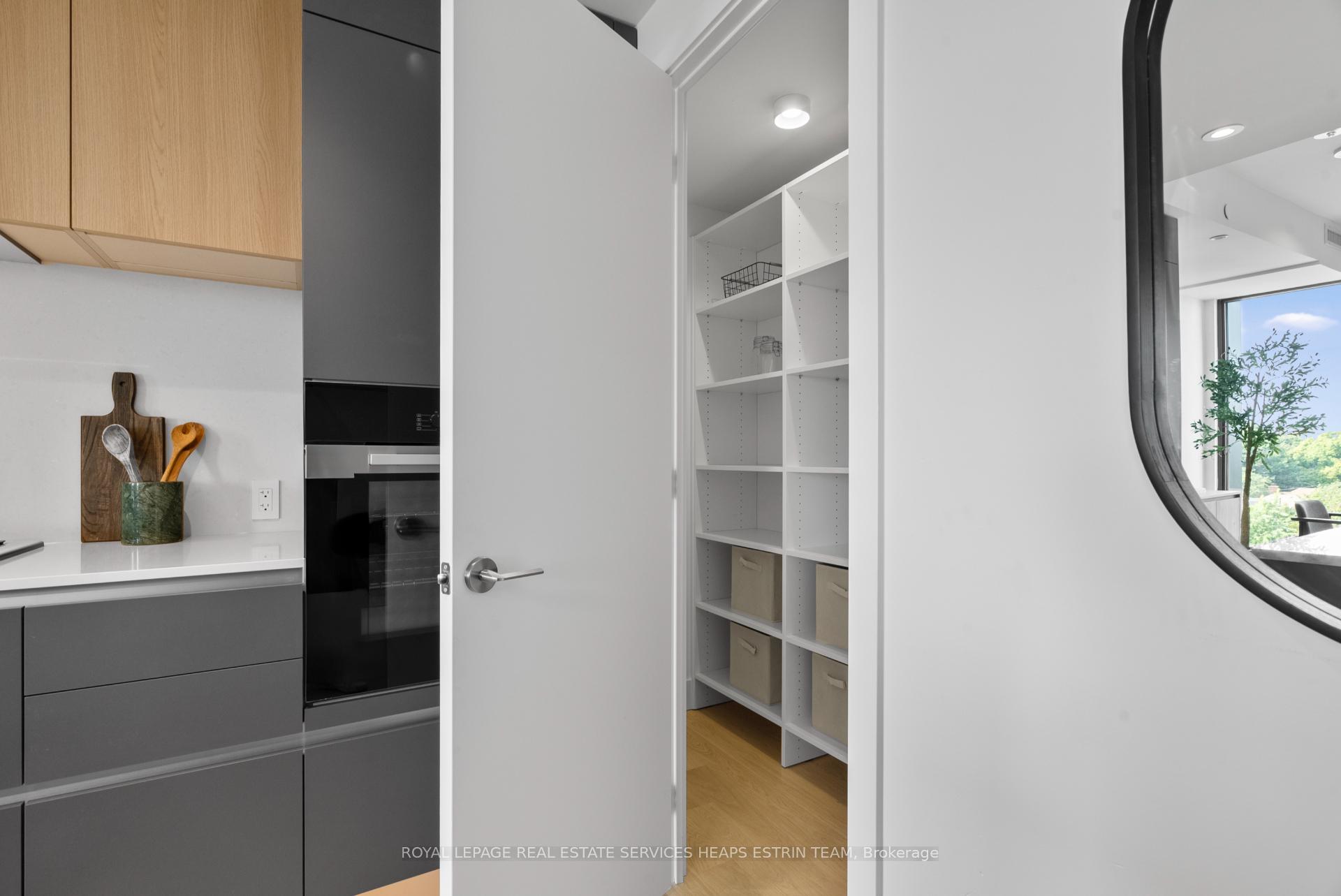 Photo 7 of Unit 604, 1414 Bayview Avenue, Toronto, Mount Pleasant East — HOMEH