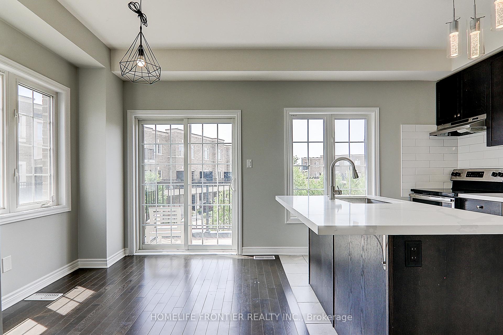 Photo 38 of 53 Ferris Square, Clarington, Courtice — HOMEH