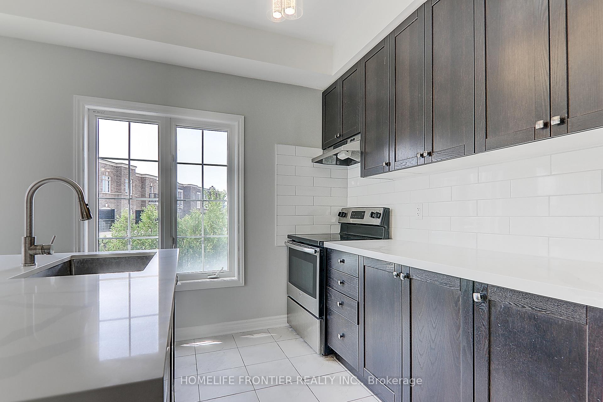 Photo 39 of 53 Ferris Square, Clarington, Courtice — HOMEH