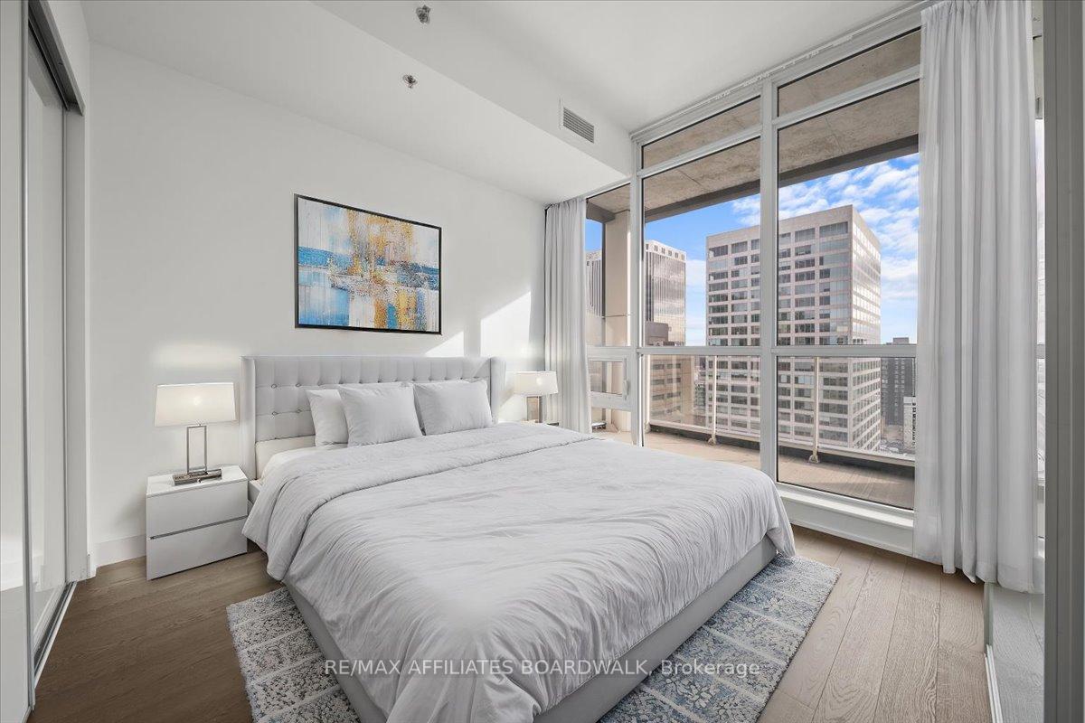 Photo 5 of Unit 1701, 199 Slater Street, Ottawa, Ottawa Centre — HOMEH
