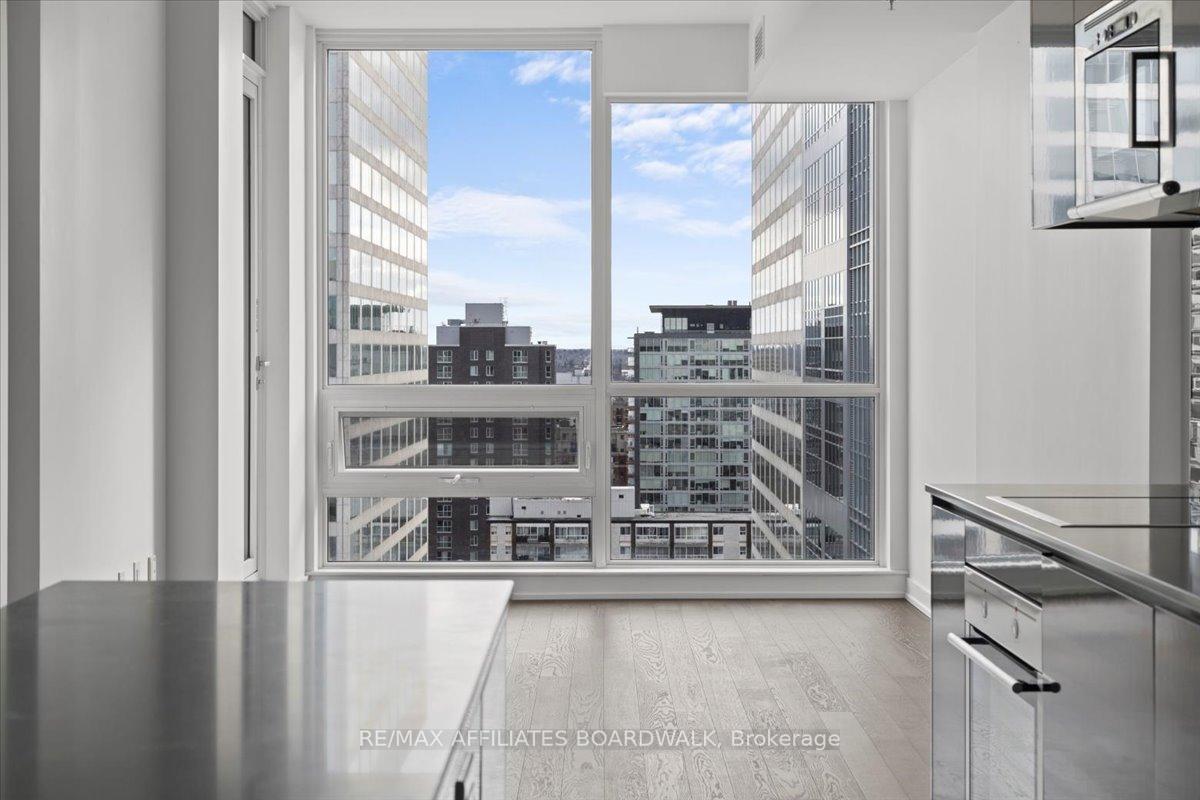 Photo 9 of Unit 1701, 199 Slater Street, Ottawa, Ottawa Centre — HOMEH